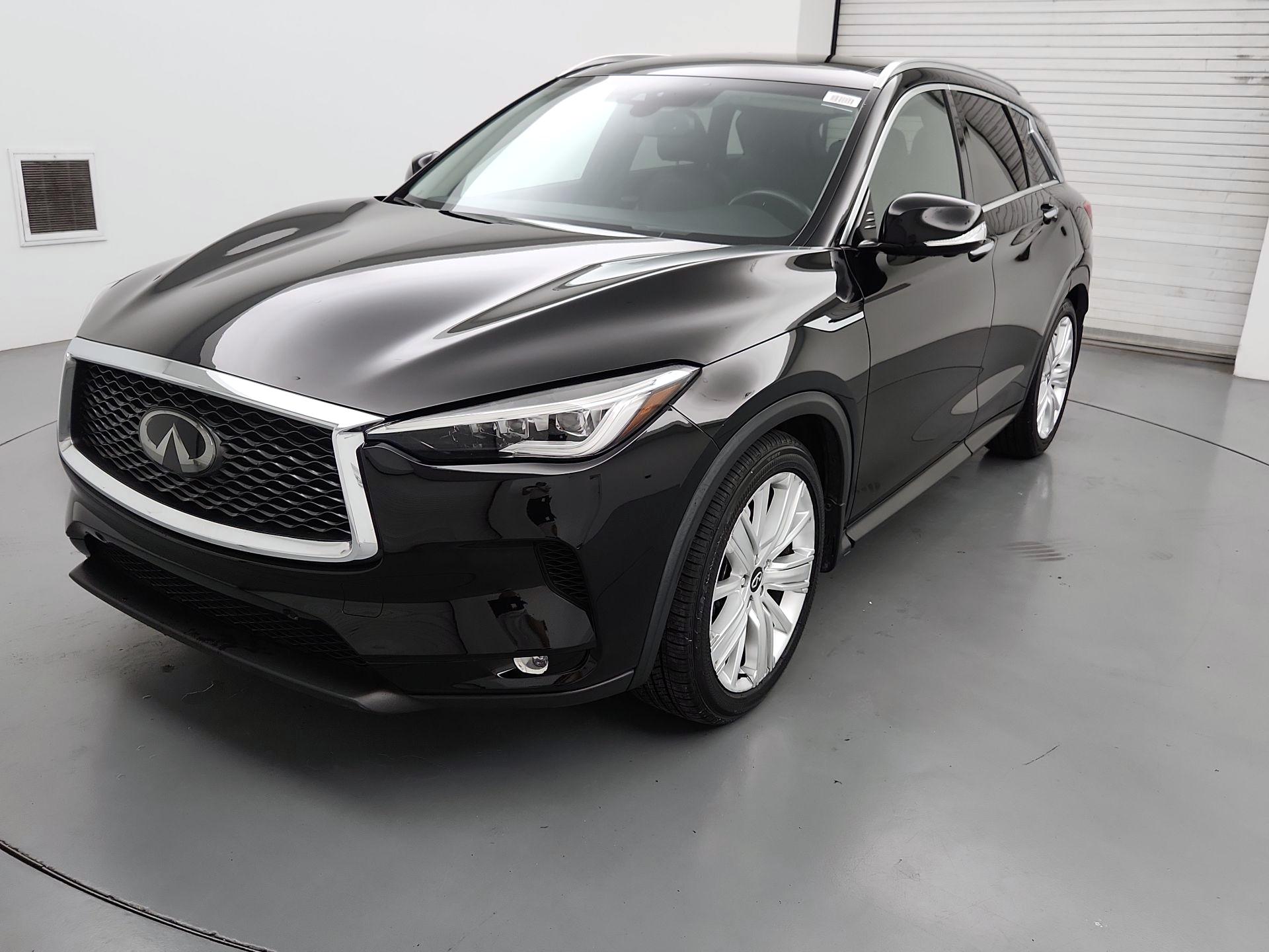 Thumbnail: 2021 INFINITI QX50 - 3
