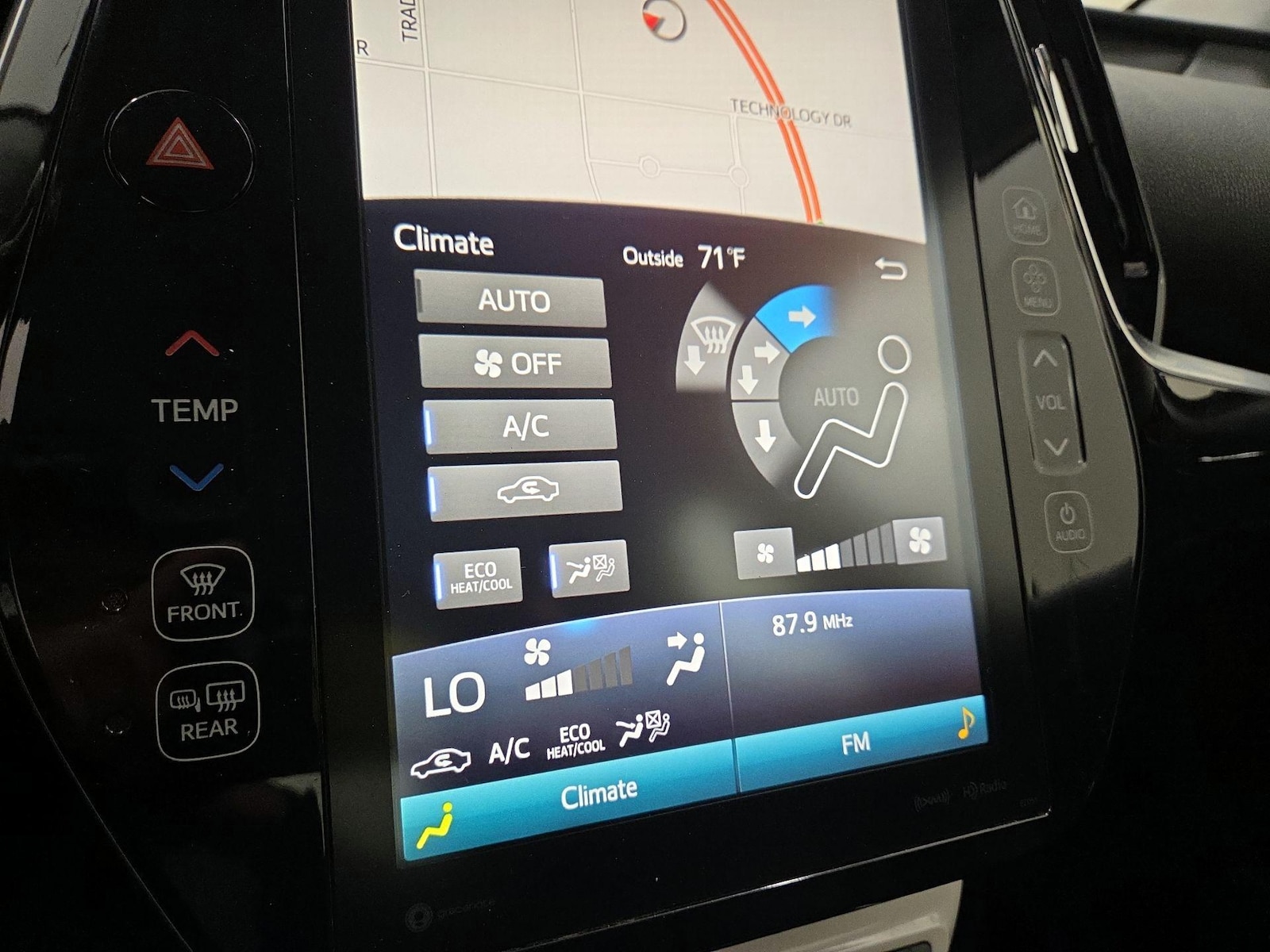 2018 Toyota Prius Prime Premium - Photo 18