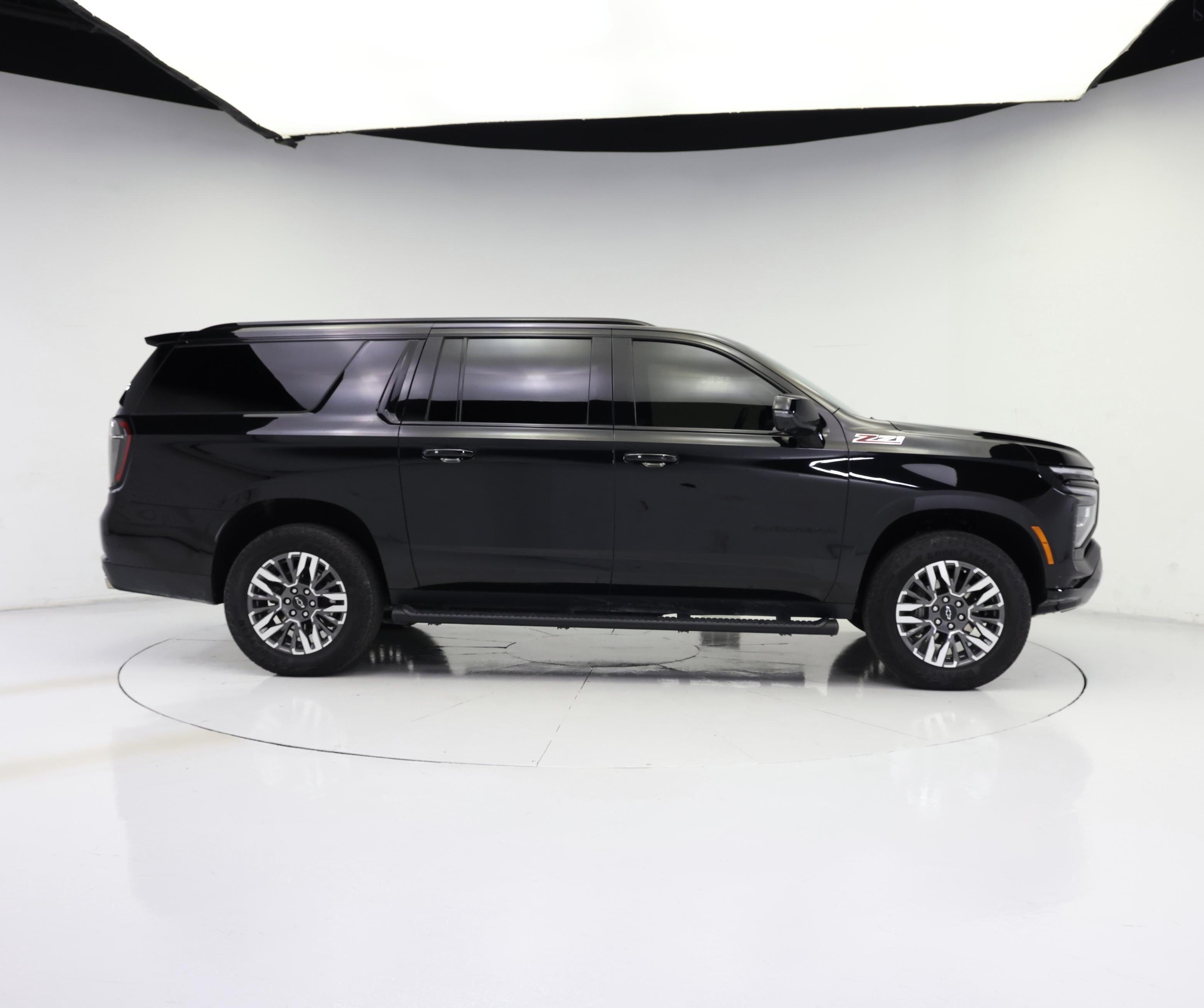 Thumbnail: 2025 Chevrolet Suburban - 7