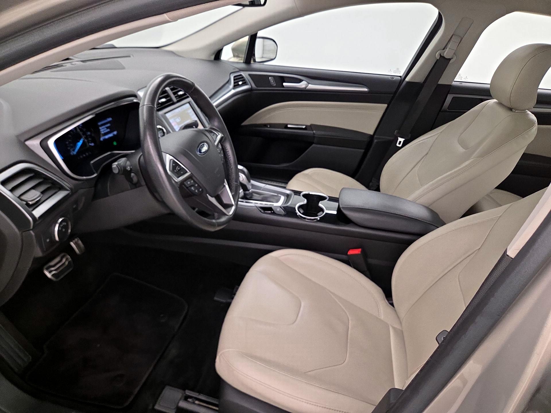 Thumbnail: 2015 Ford Fusion - 11