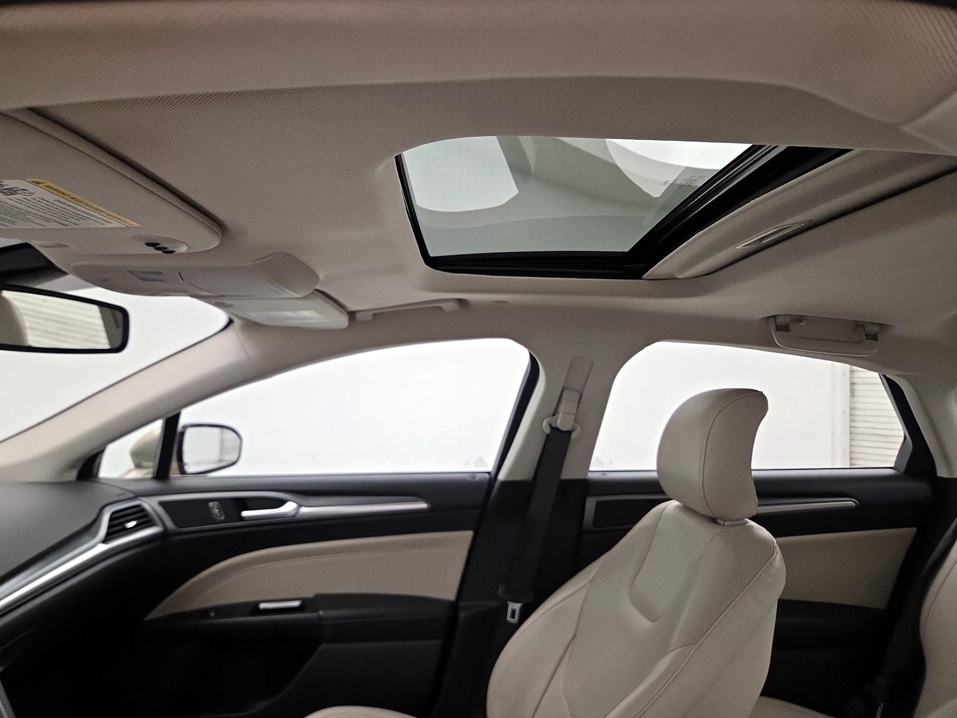 Thumbnail: 2015 Ford Fusion - 19