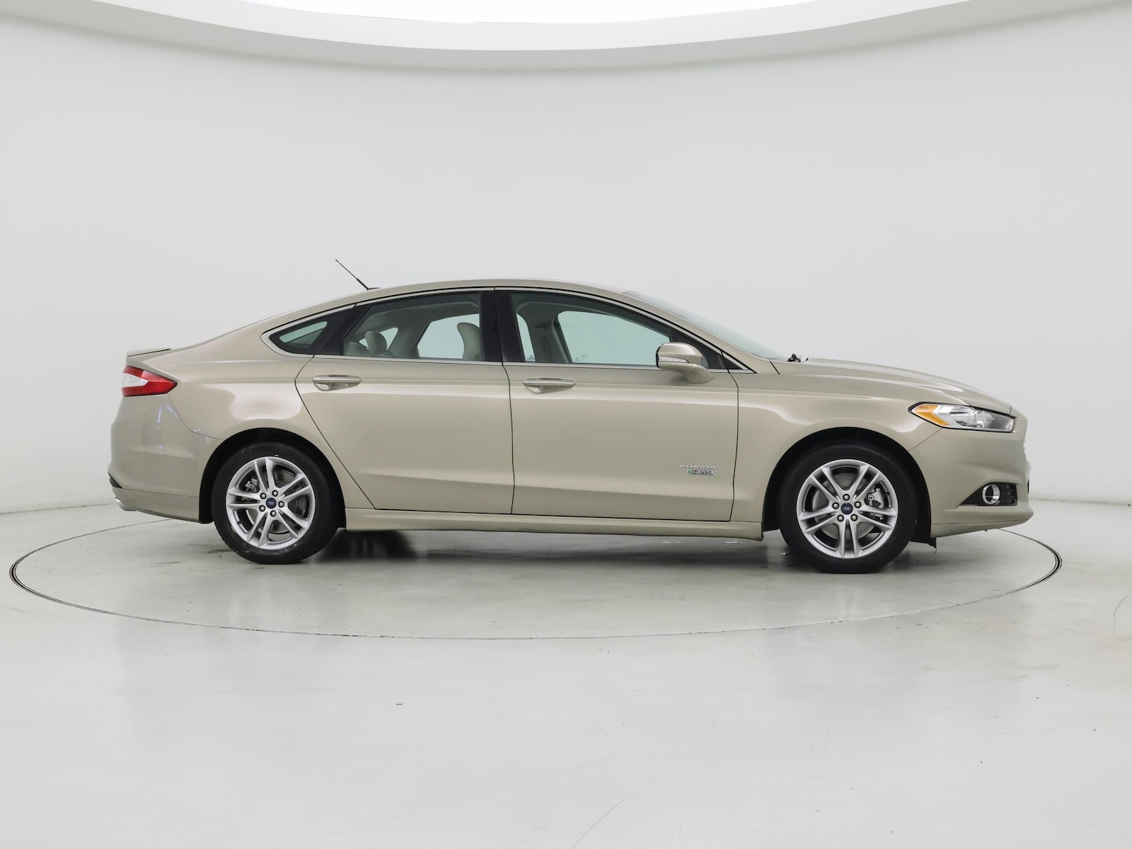 2015 Ford Fusion Energi Titanium - Photo 8