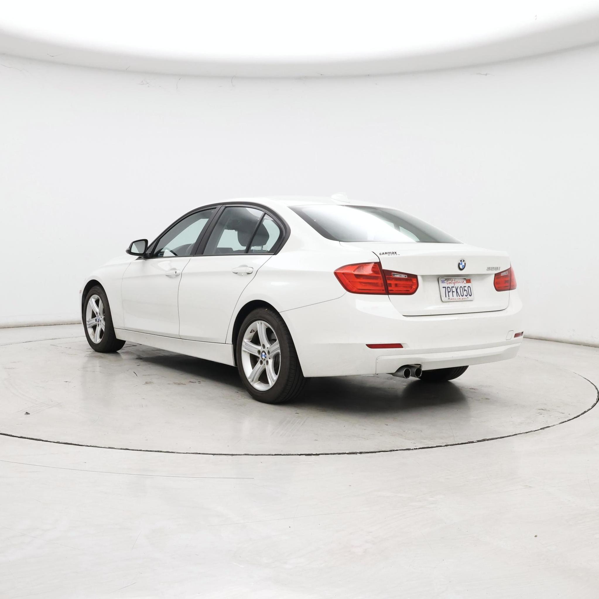 Thumbnail: 2015 BMW 3 Series - 2