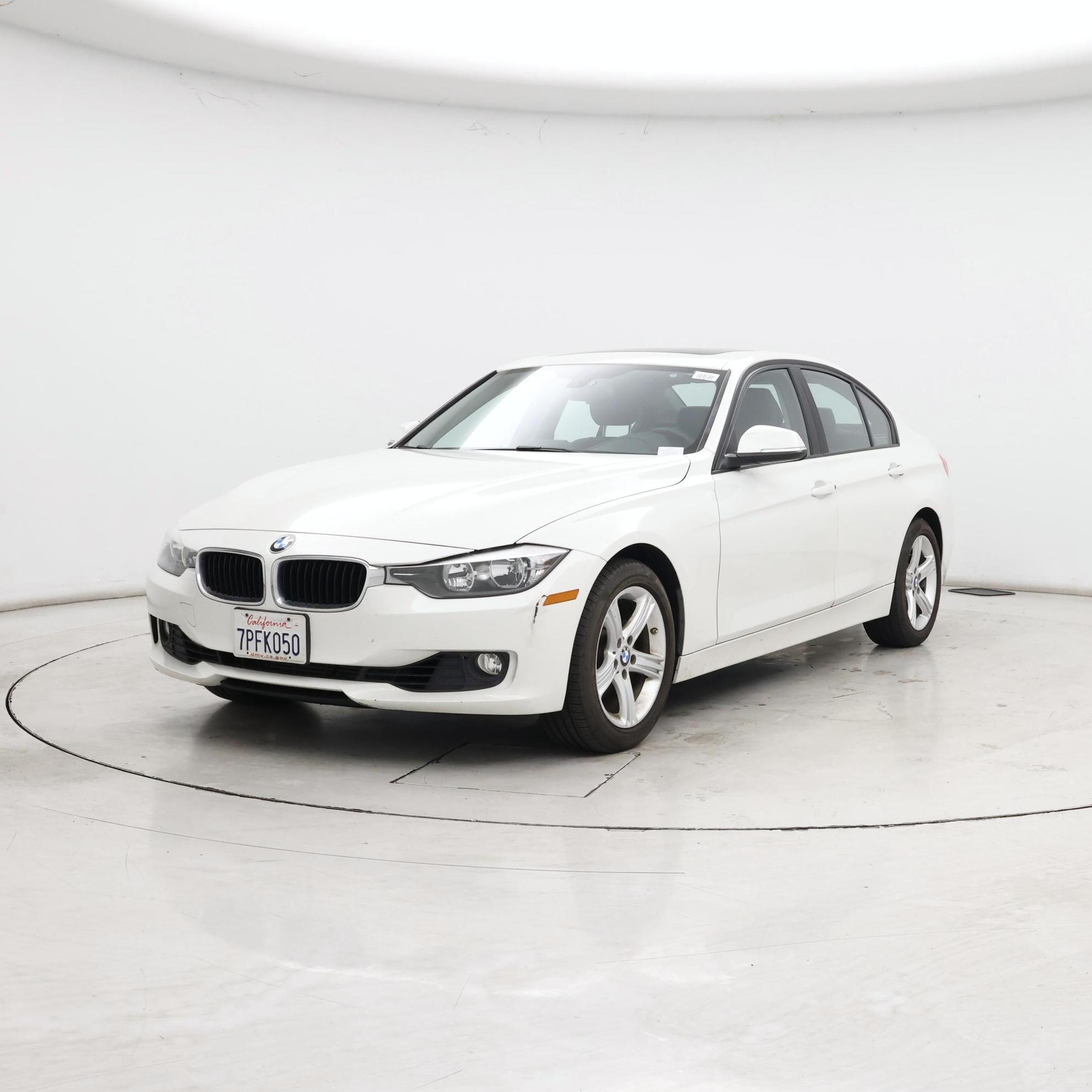 Thumbnail: 2015 BMW 3 Series - 4