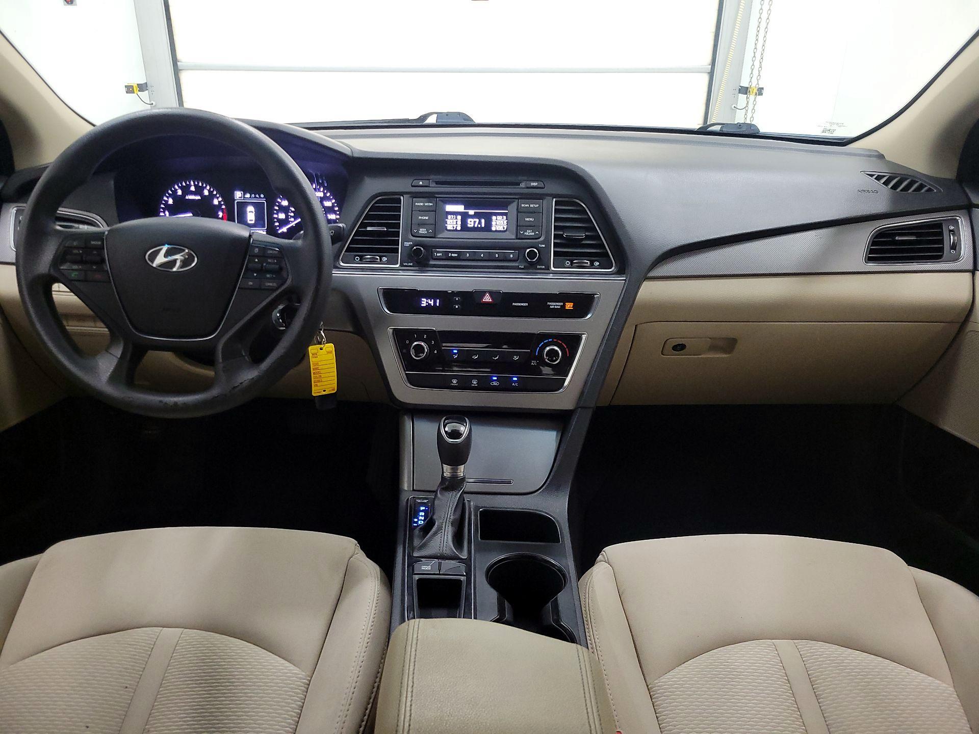 Thumbnail: 2017 Hyundai Sonata - 9