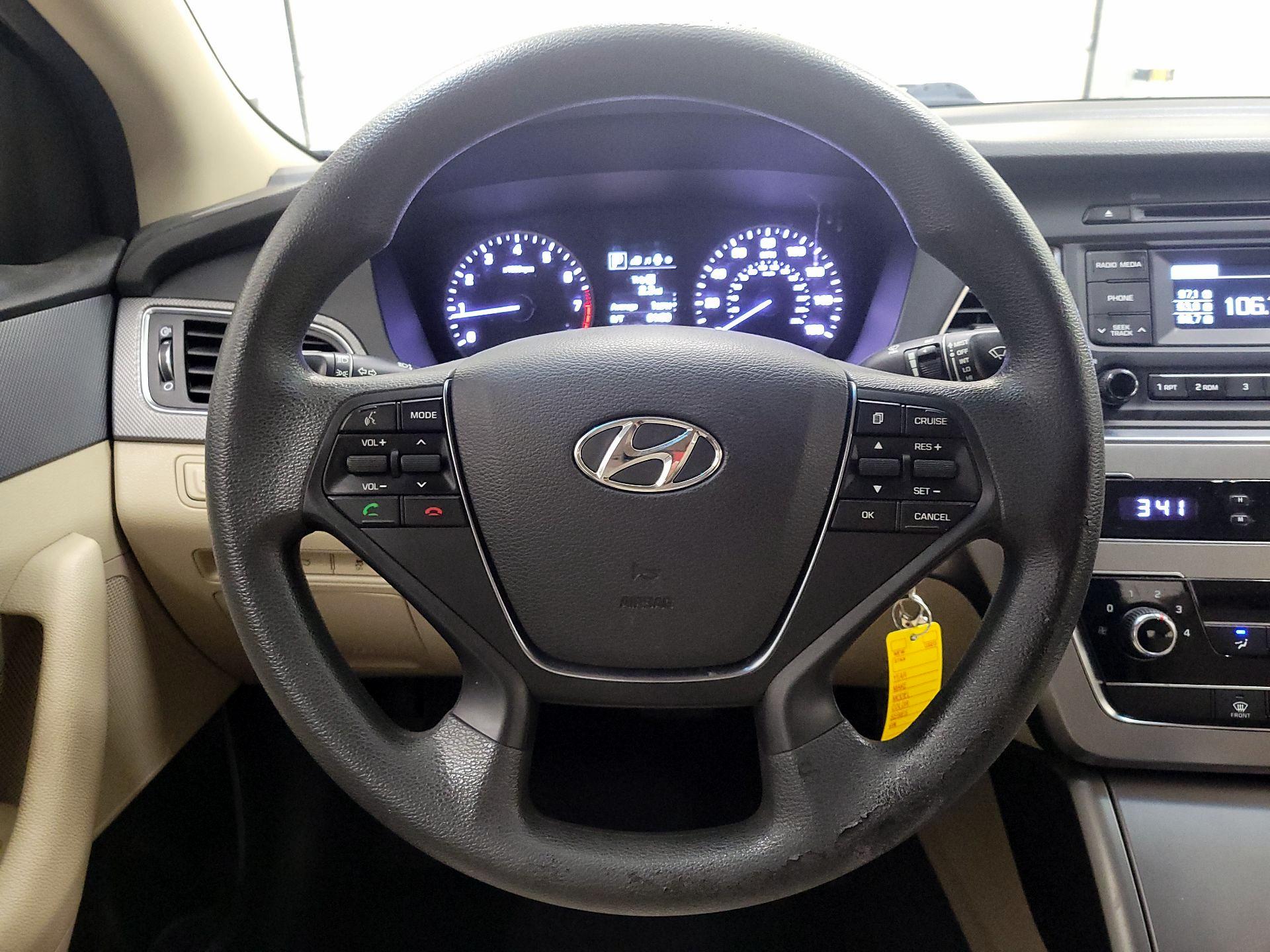 Thumbnail: 2017 Hyundai Sonata - 10