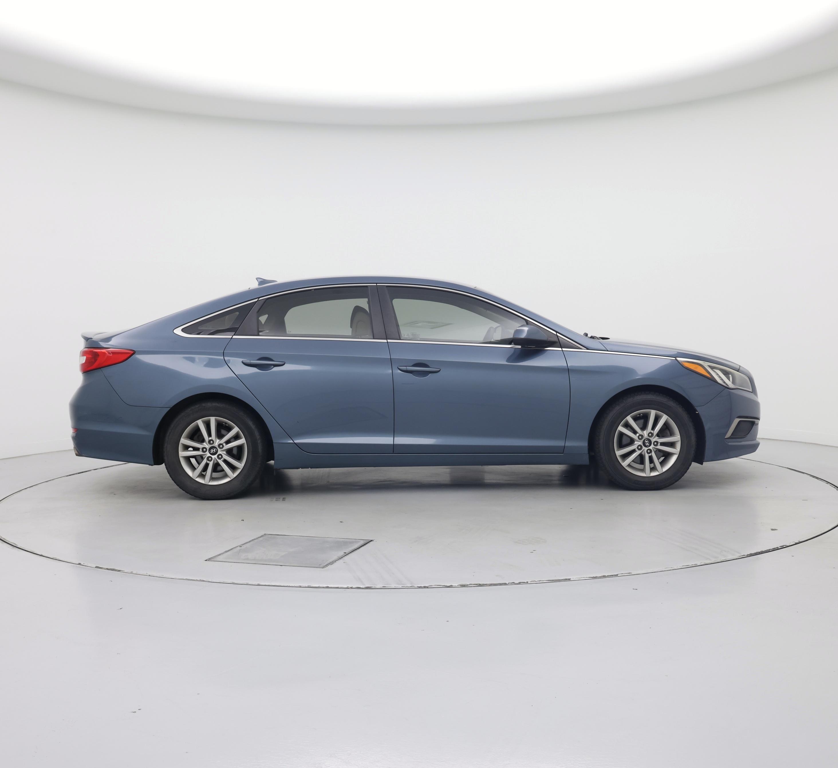 Thumbnail: 2017 Hyundai Sonata - 7