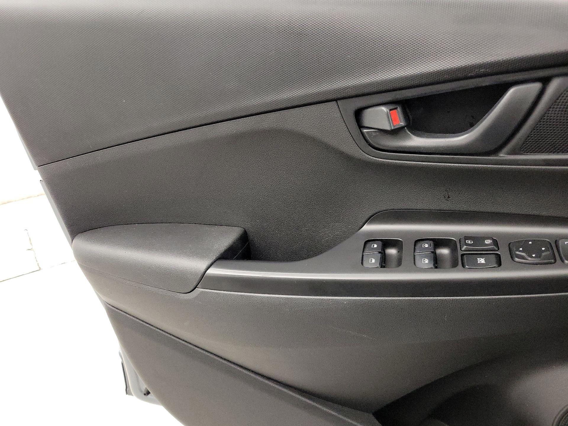 Thumbnail: 2020 Hyundai Kona - 12