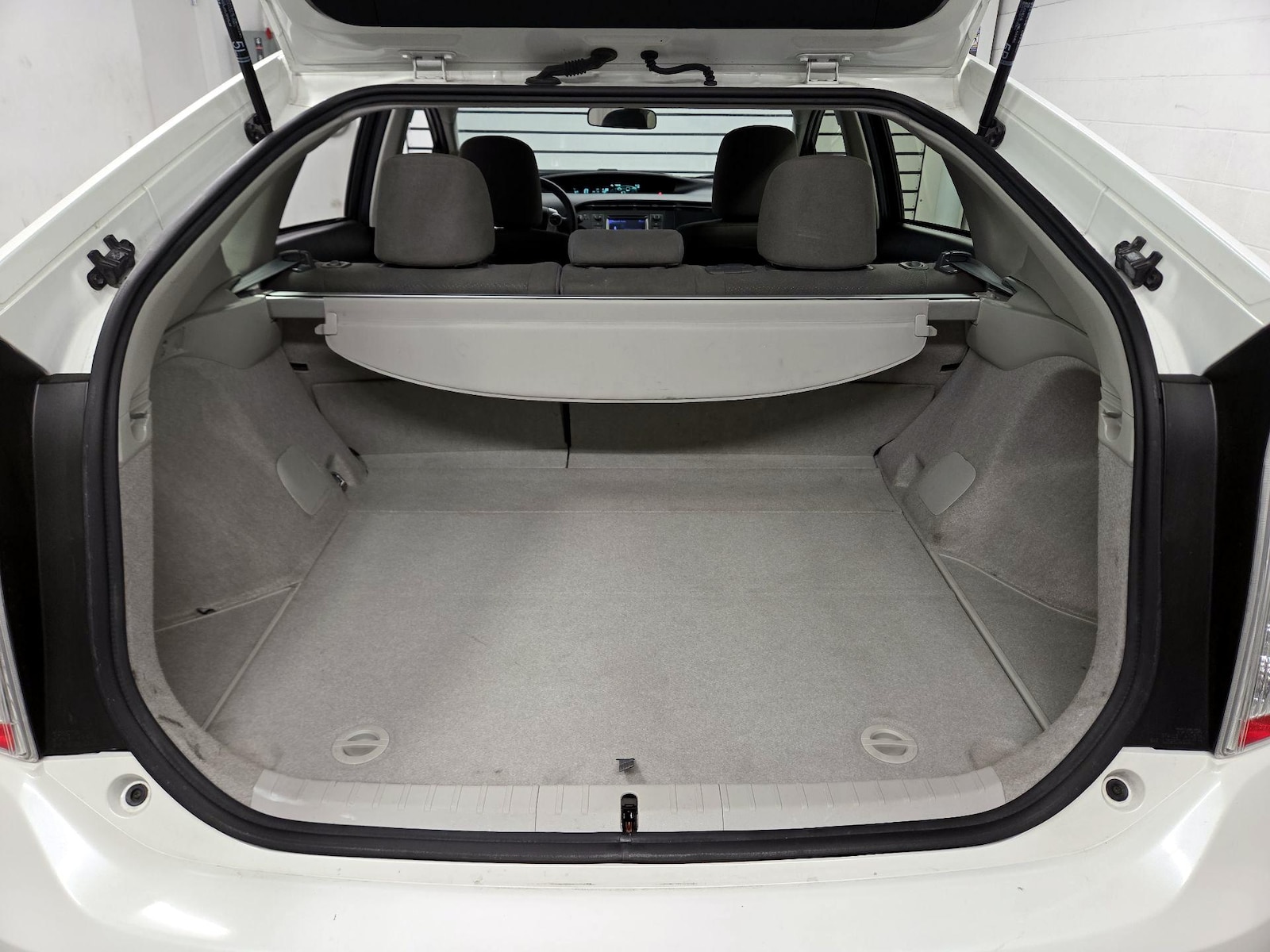 2015 Toyota Prius Two - Photo 19