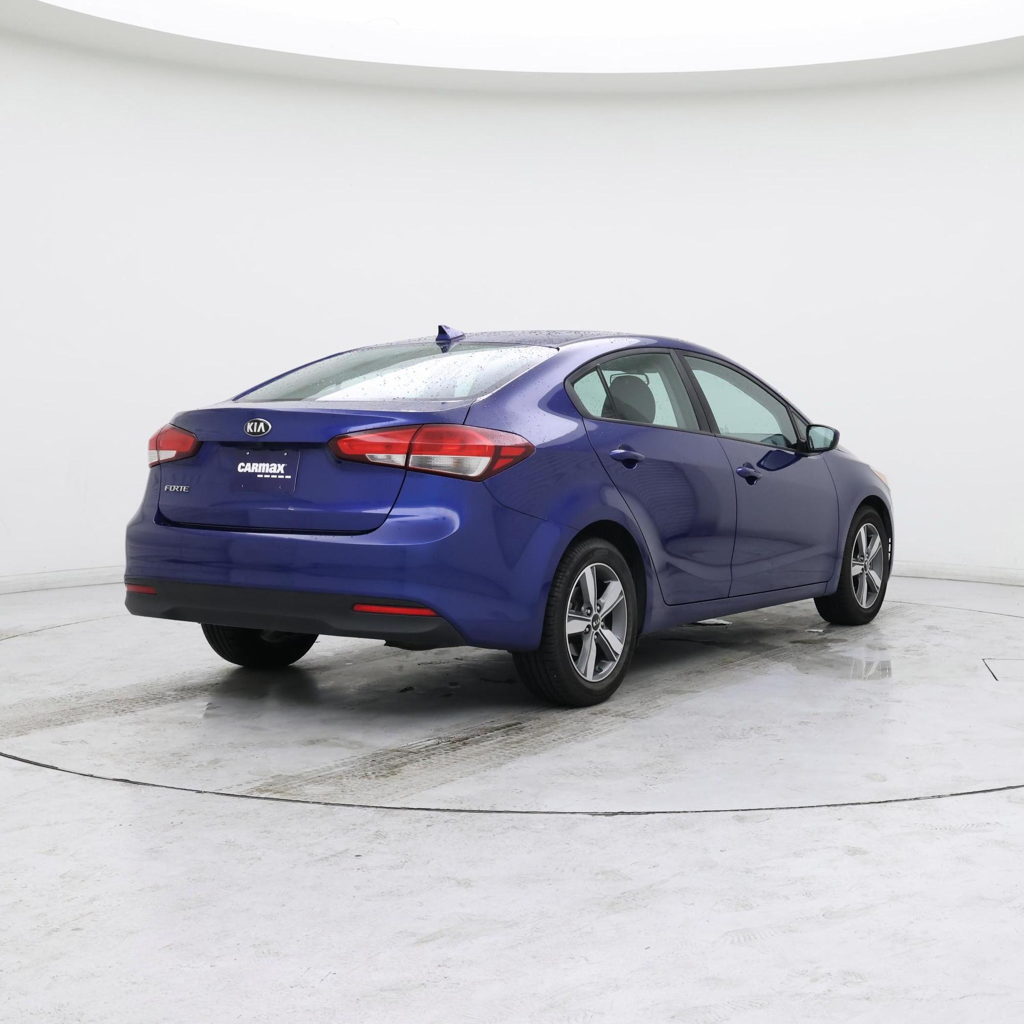 Thumbnail: 2018 Kia Forte - 8