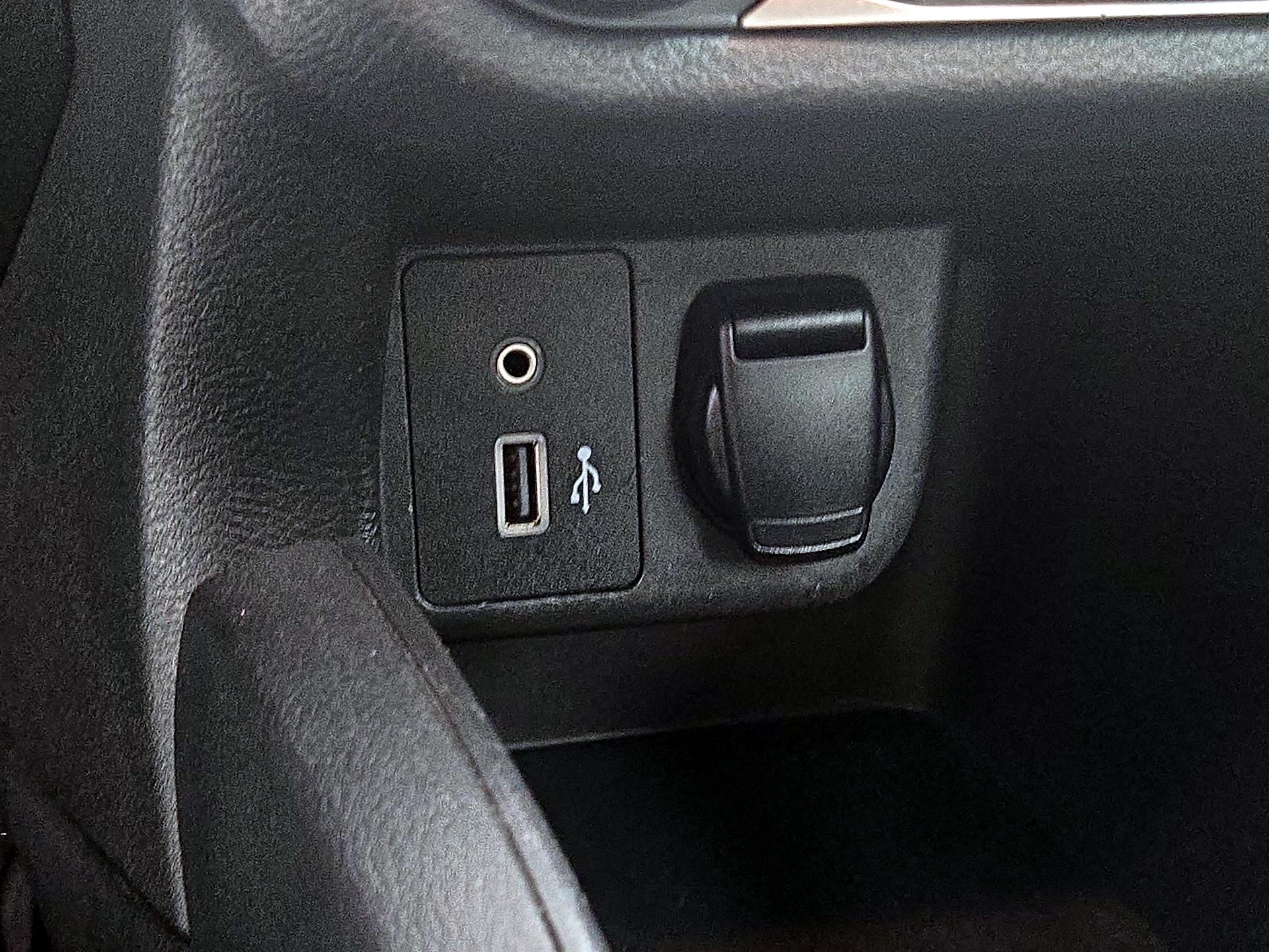 Thumbnail: 2021 Nissan Versa - 18
