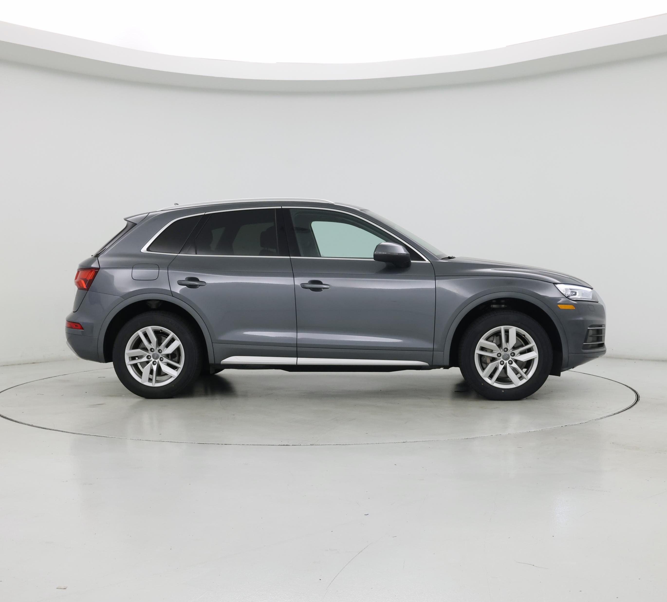 Thumbnail: 2020 Audi Q5 - 7
