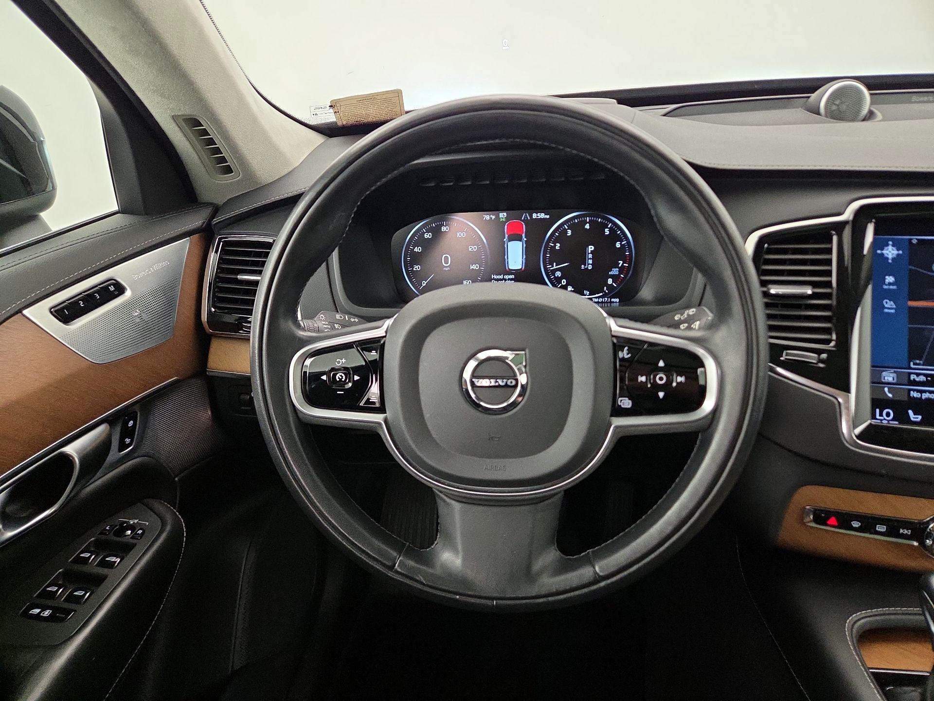 Thumbnail: 2019 Volvo XC90 - 10