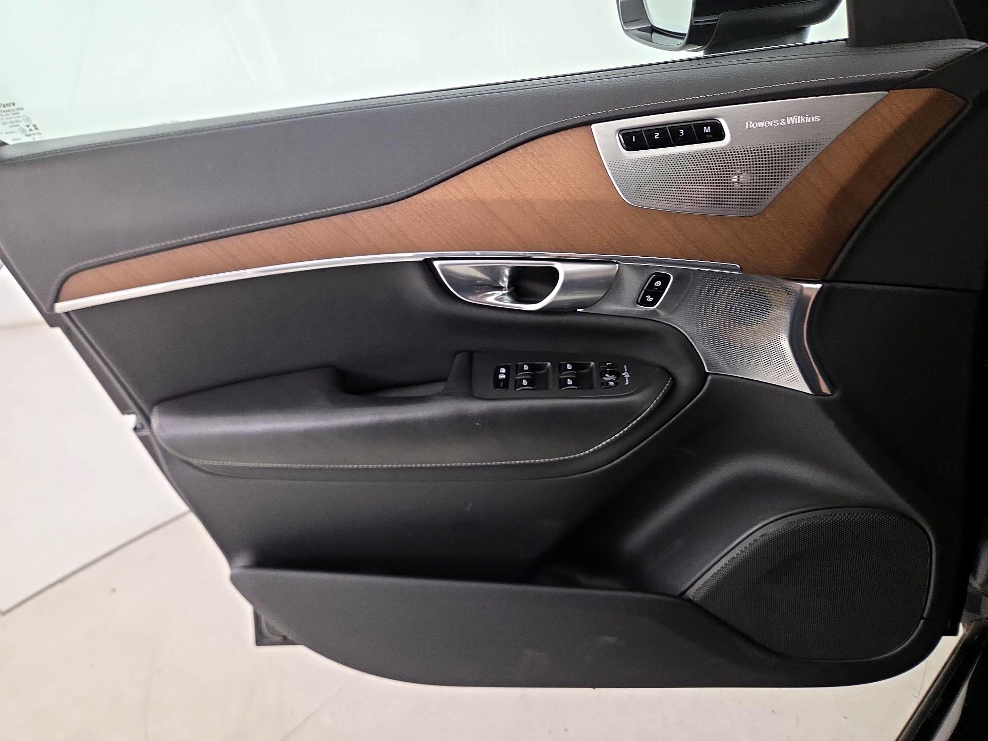 Thumbnail: 2019 Volvo XC90 - 12
