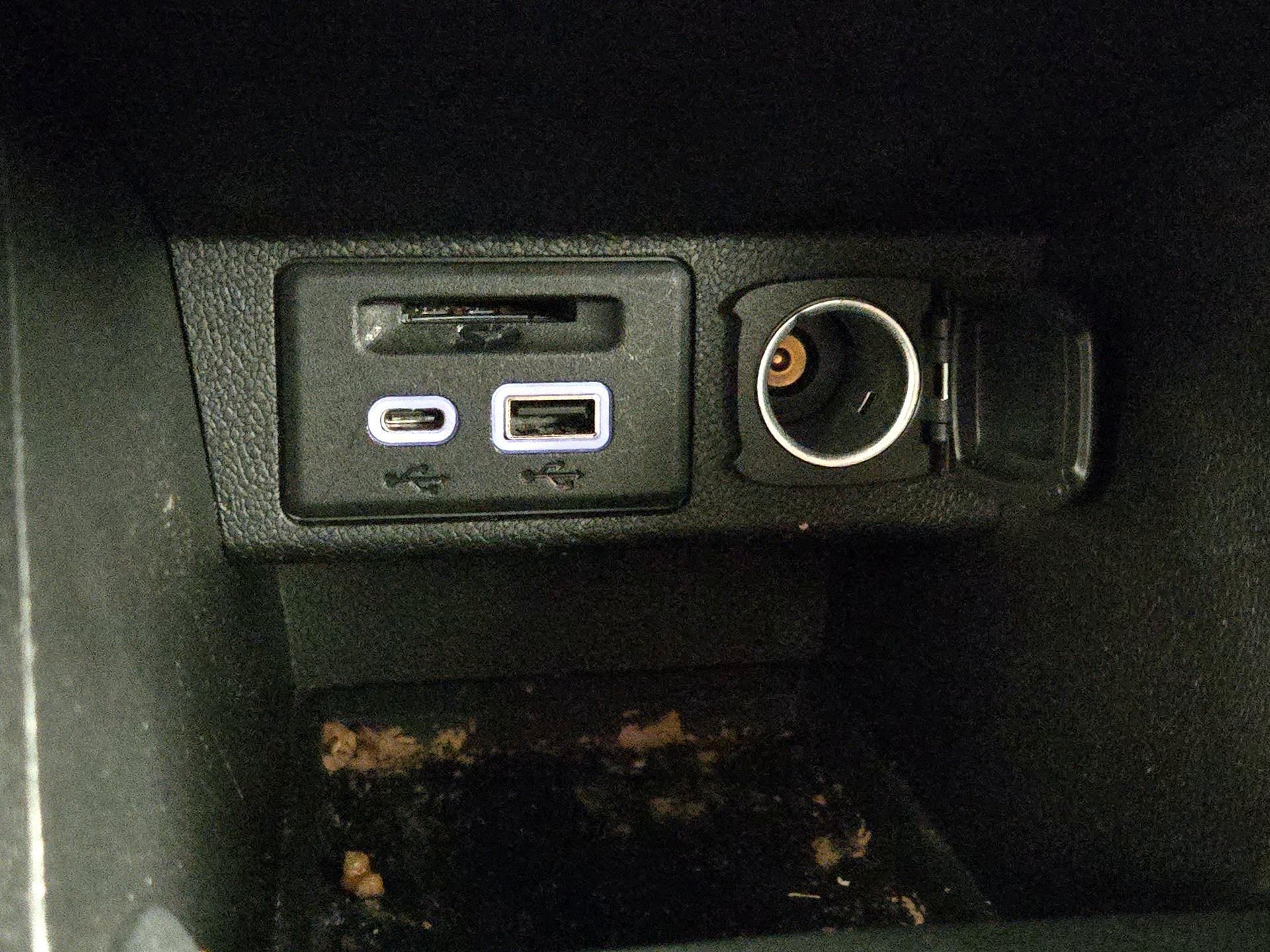 Thumbnail: 2023 Chevrolet Bolt EV - 18