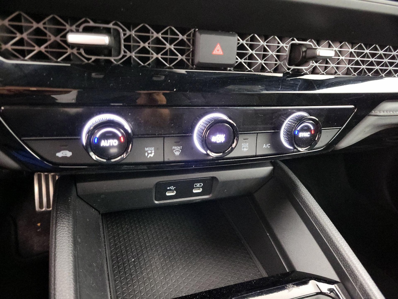 2024 Honda Accord Hybrid Sport - Photo 17