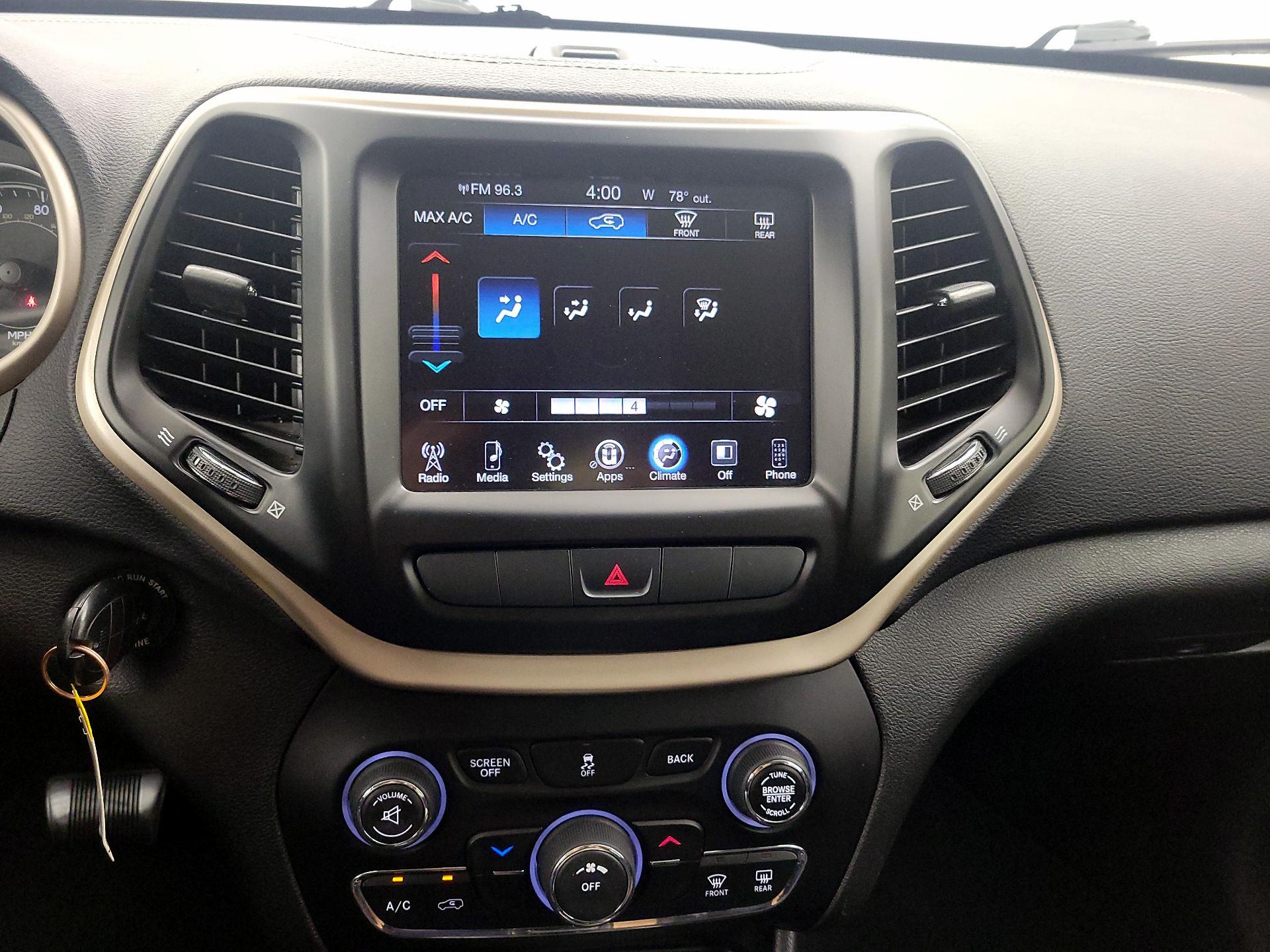 Thumbnail: 2015 Jeep Cherokee - 16