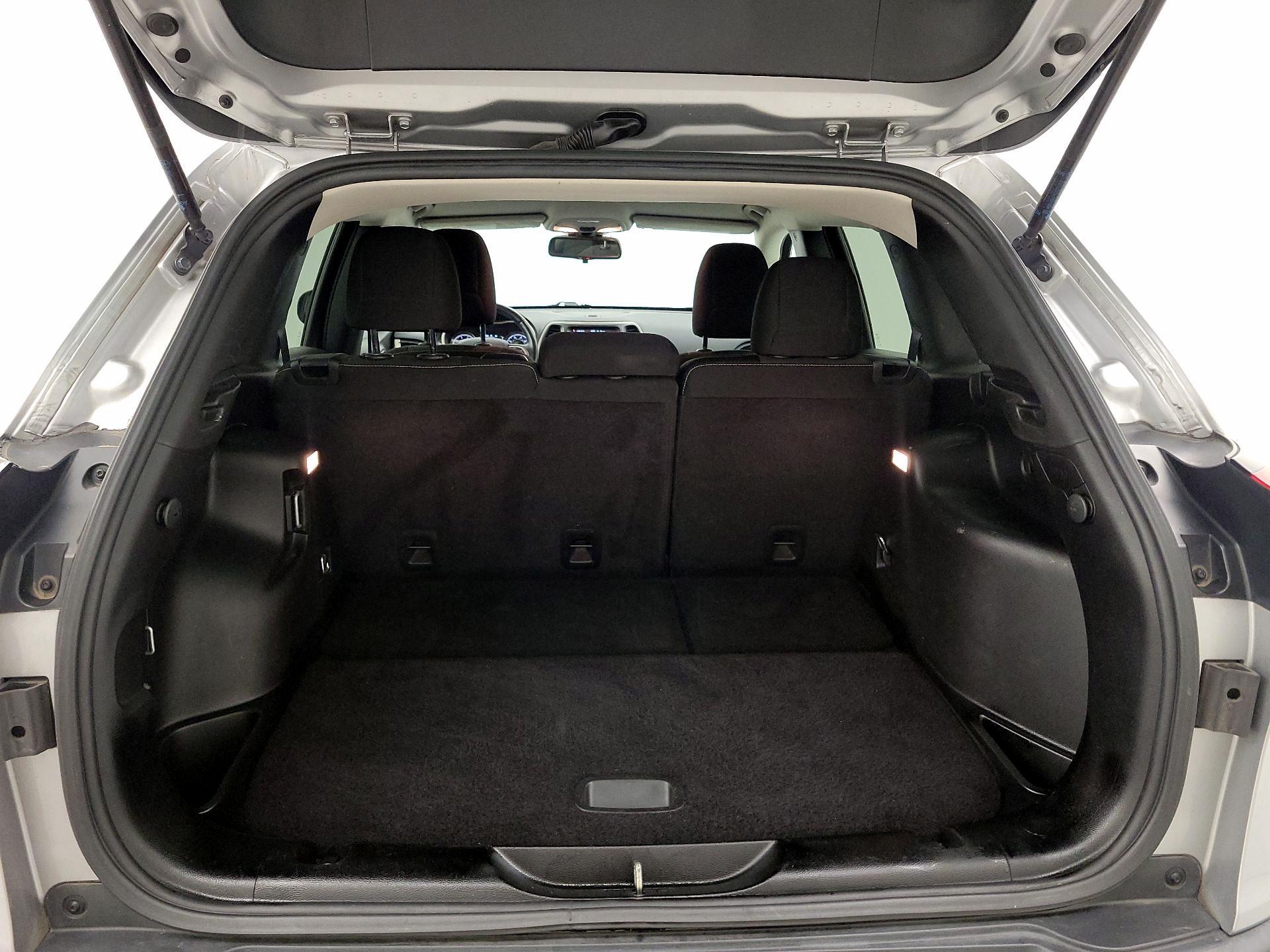 Thumbnail: 2015 Jeep Cherokee - 20