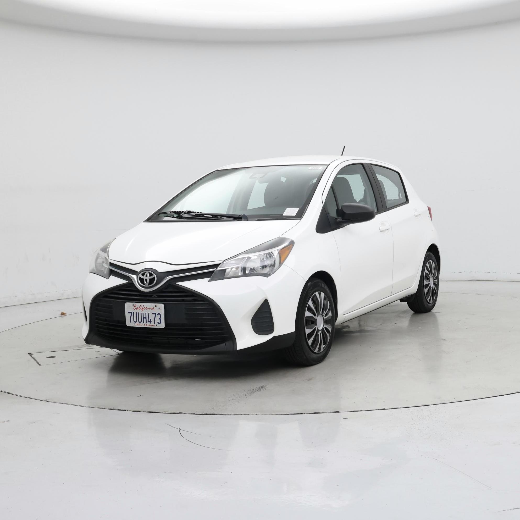 Thumbnail: 2017 Toyota Yaris - 4
