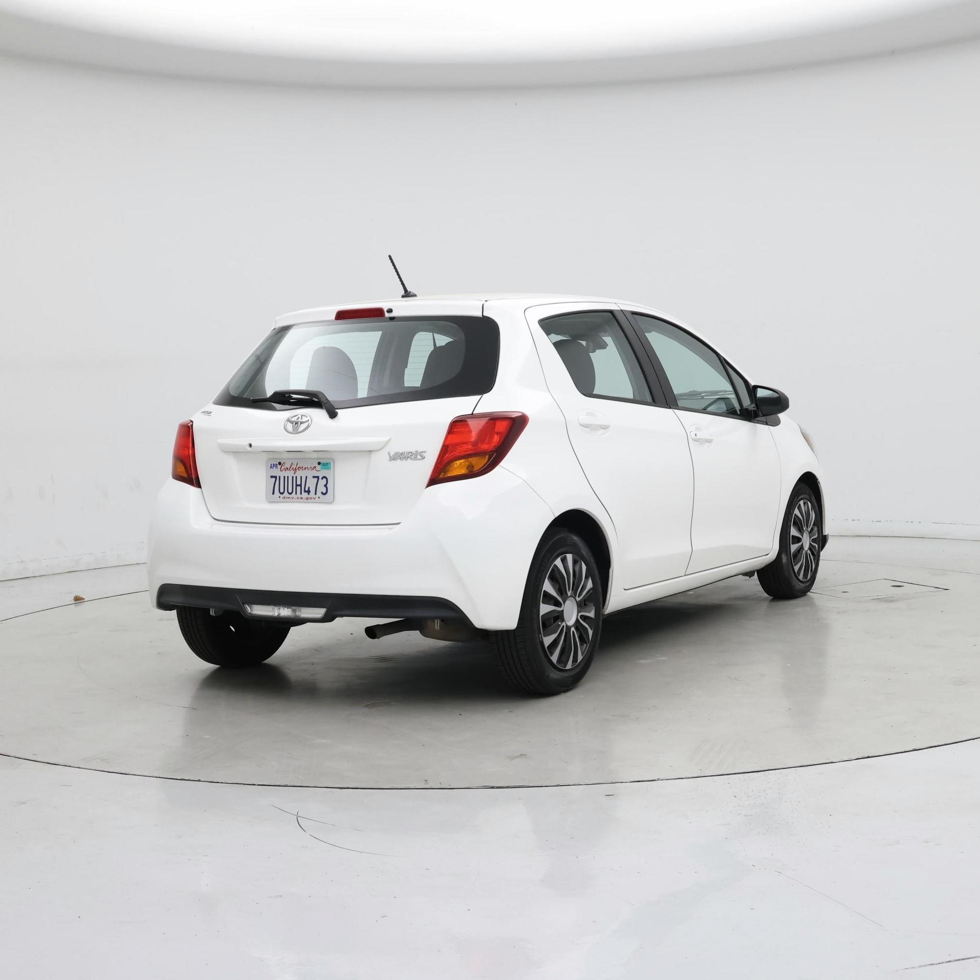 Thumbnail: 2017 Toyota Yaris - 8