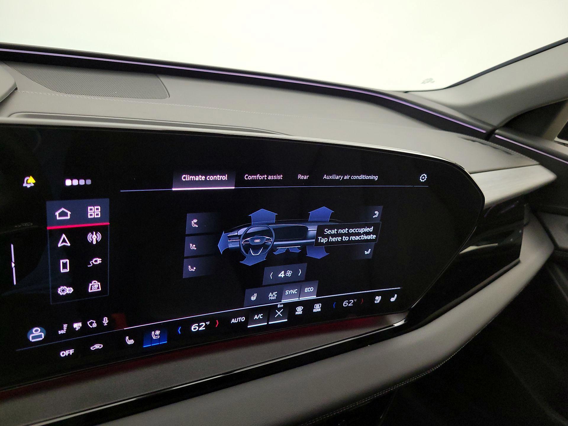 Thumbnail: 2025 Audi Q6 e-tron - 16
