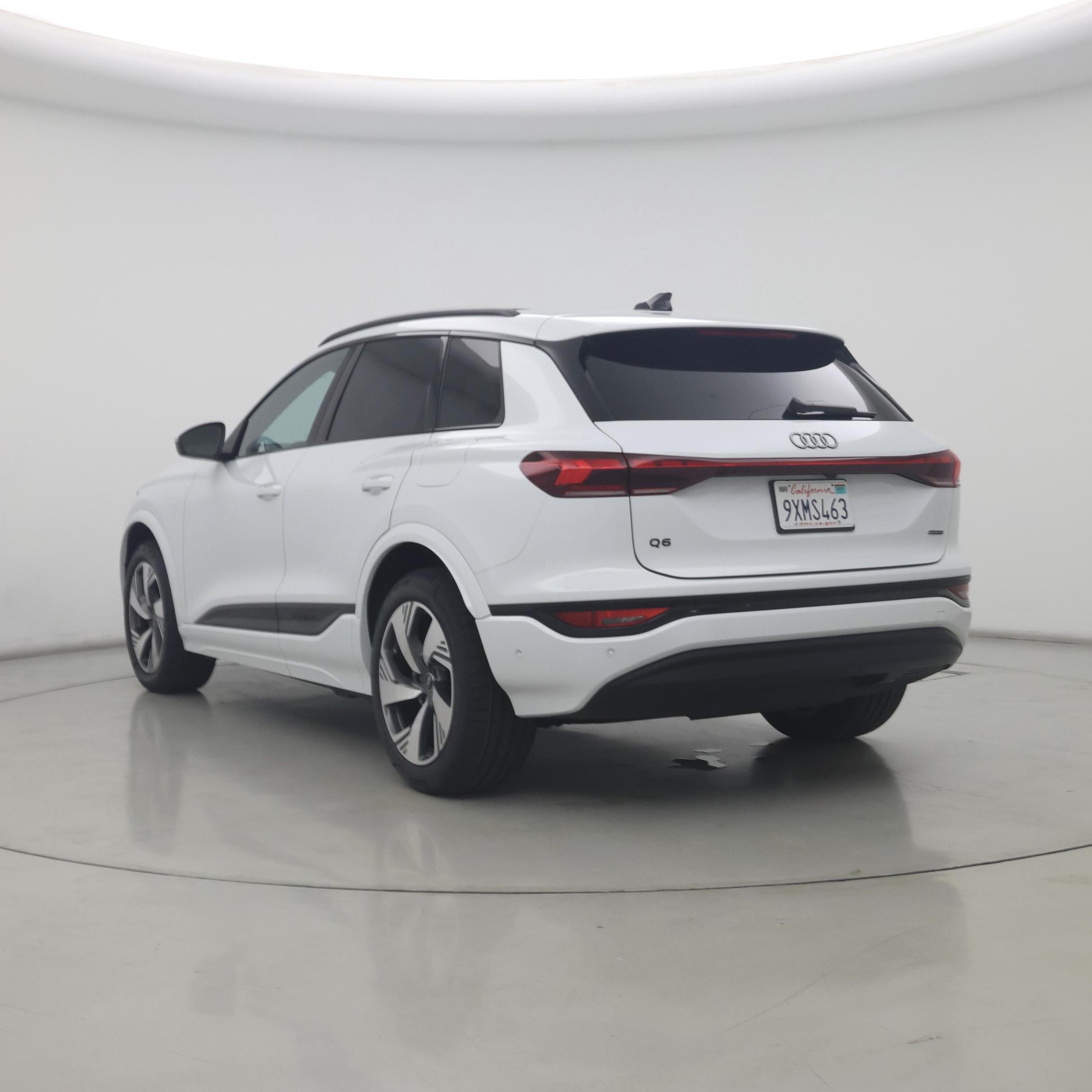 Thumbnail: 2025 Audi Q6 e-tron - 2
