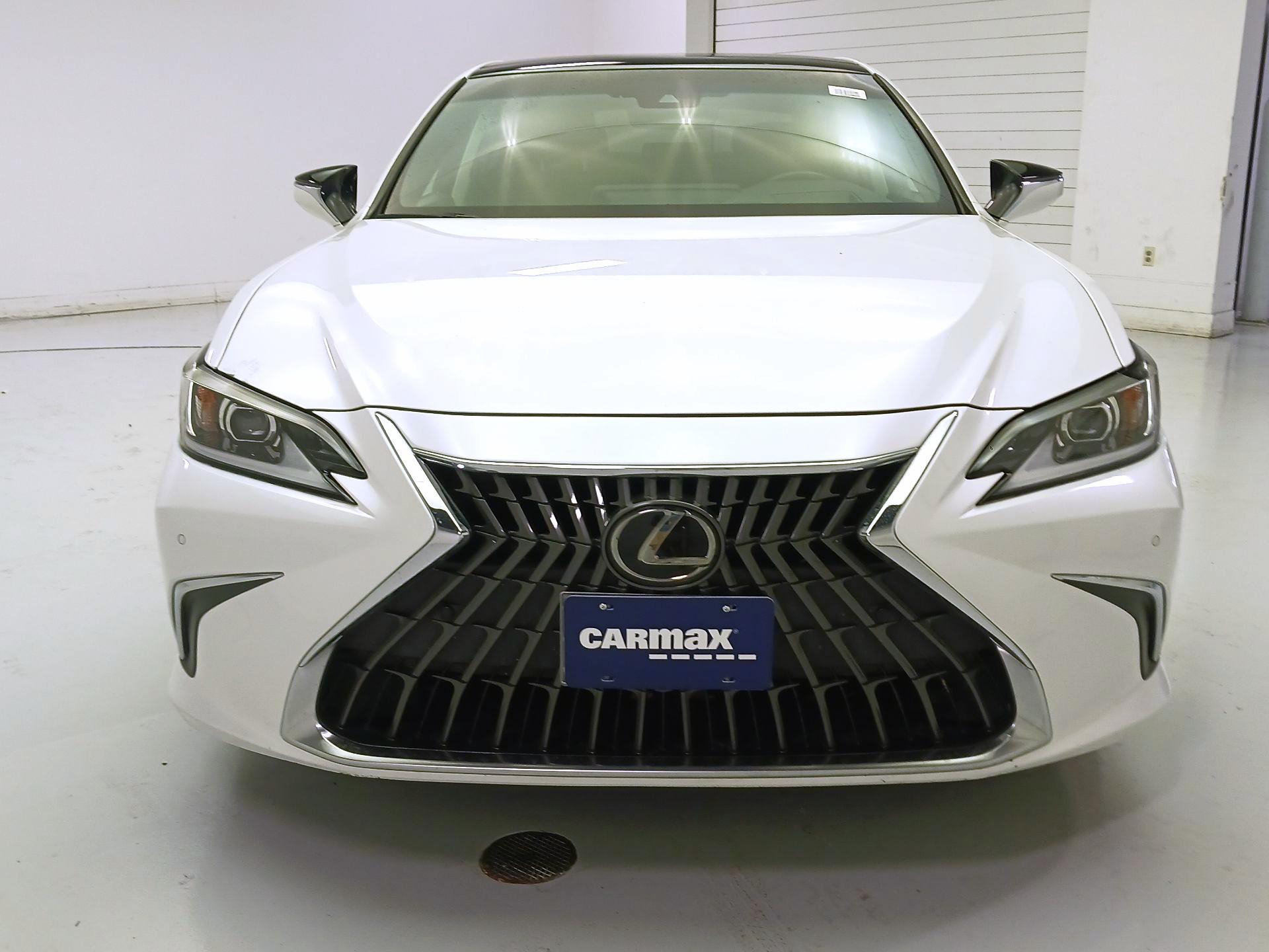 Thumbnail: 2025 Lexus ES - 2