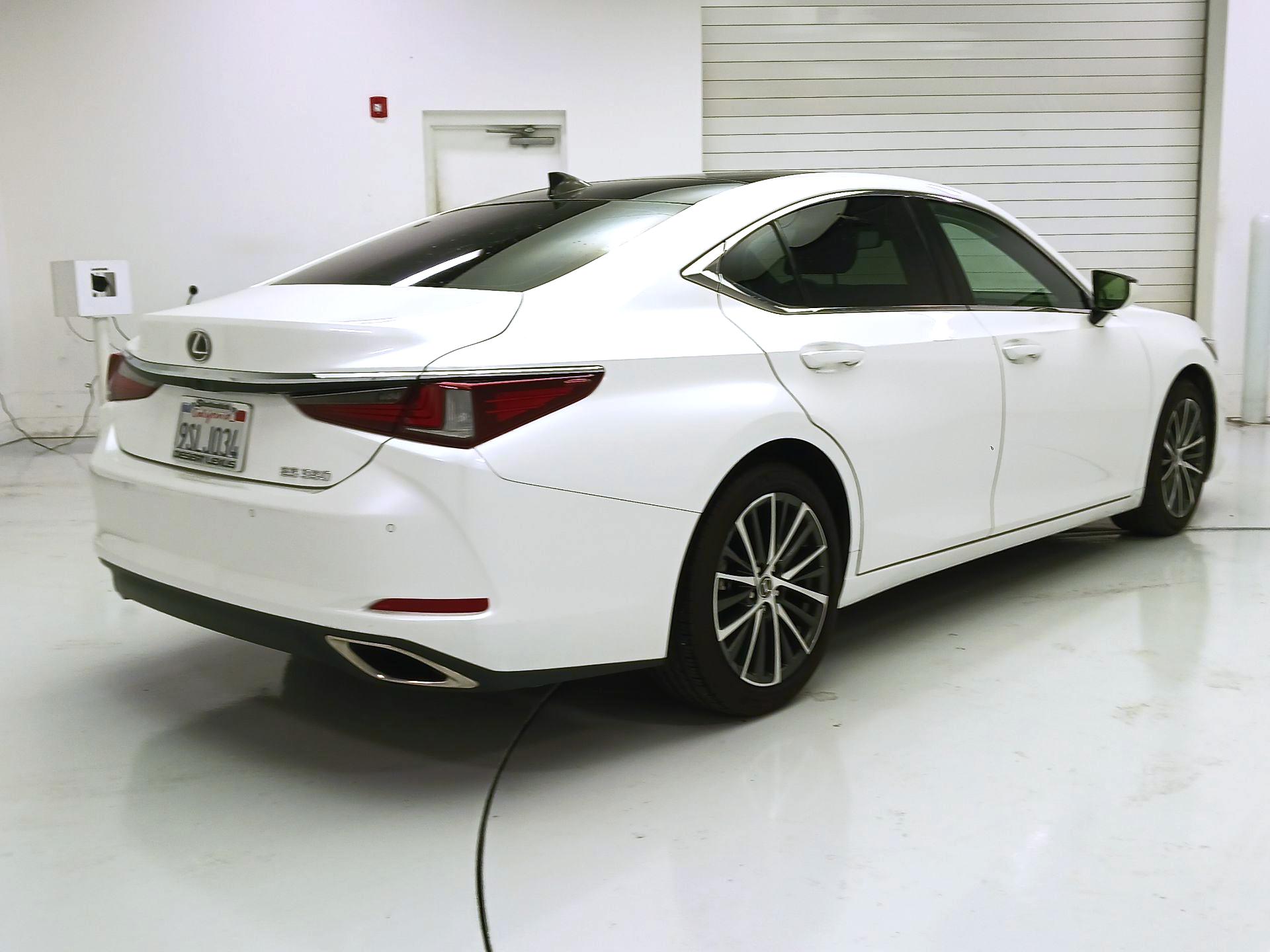 Thumbnail: 2025 Lexus ES - 5