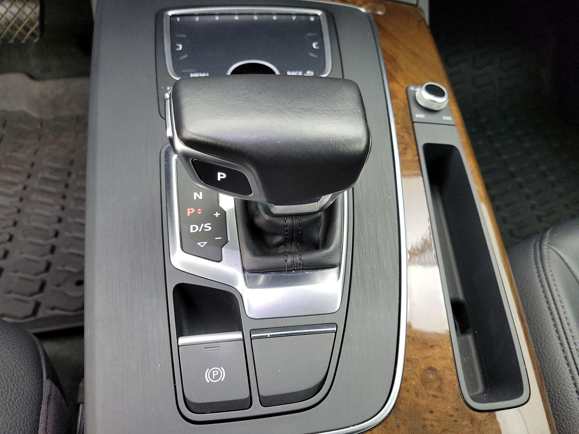 Thumbnail: 2018 Audi Q5 - 18