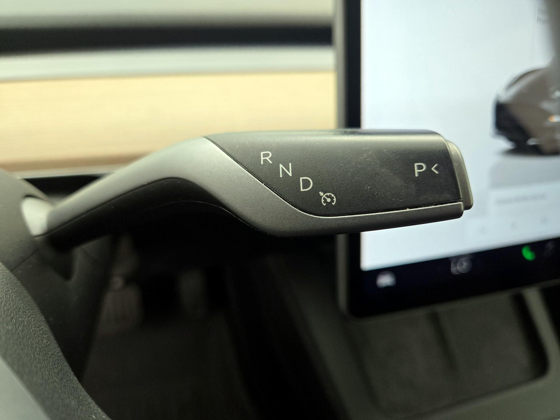 Thumbnail: 2023 Tesla Model 3 - 17