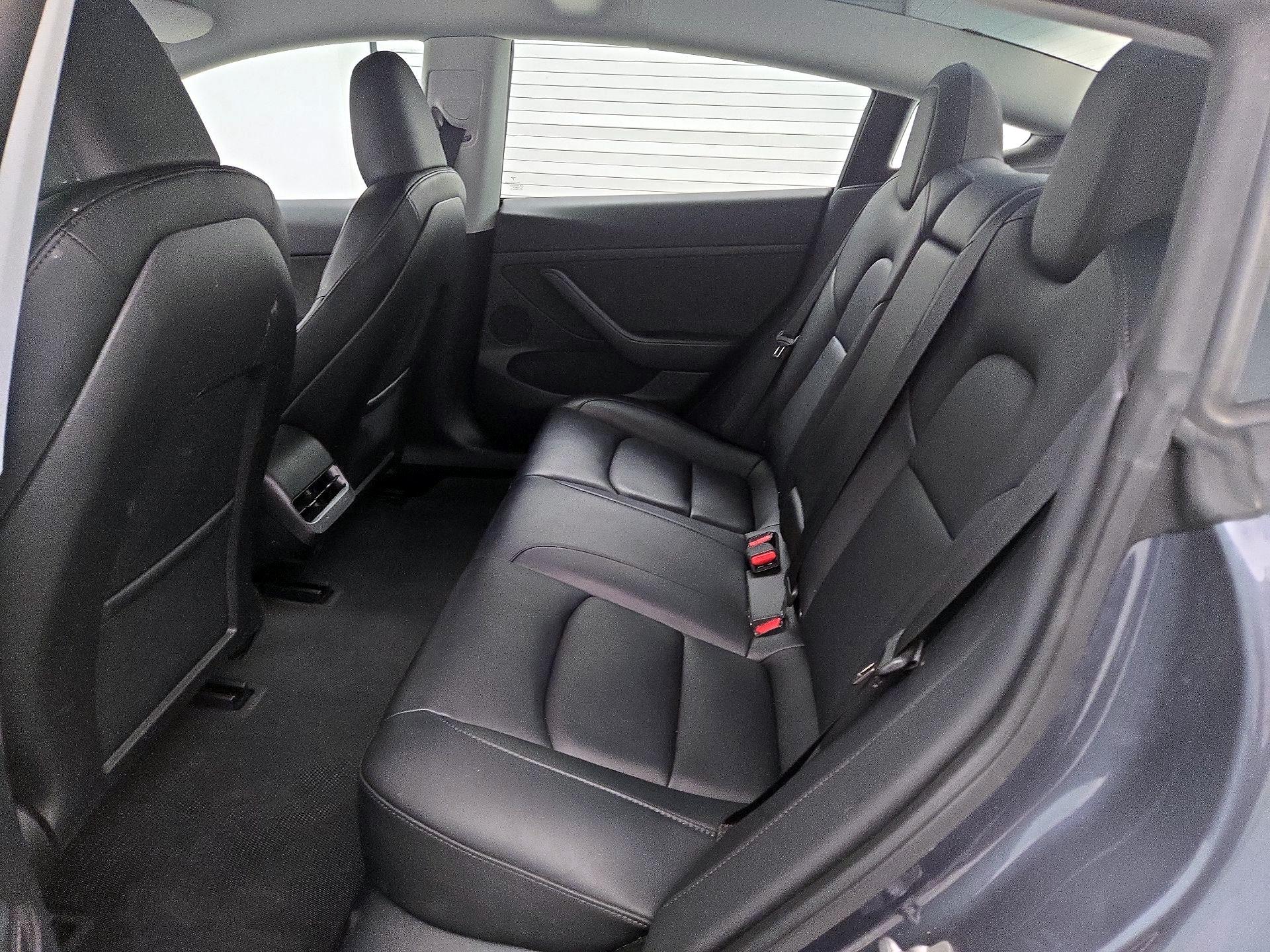 Thumbnail: 2023 Tesla Model 3 - 19