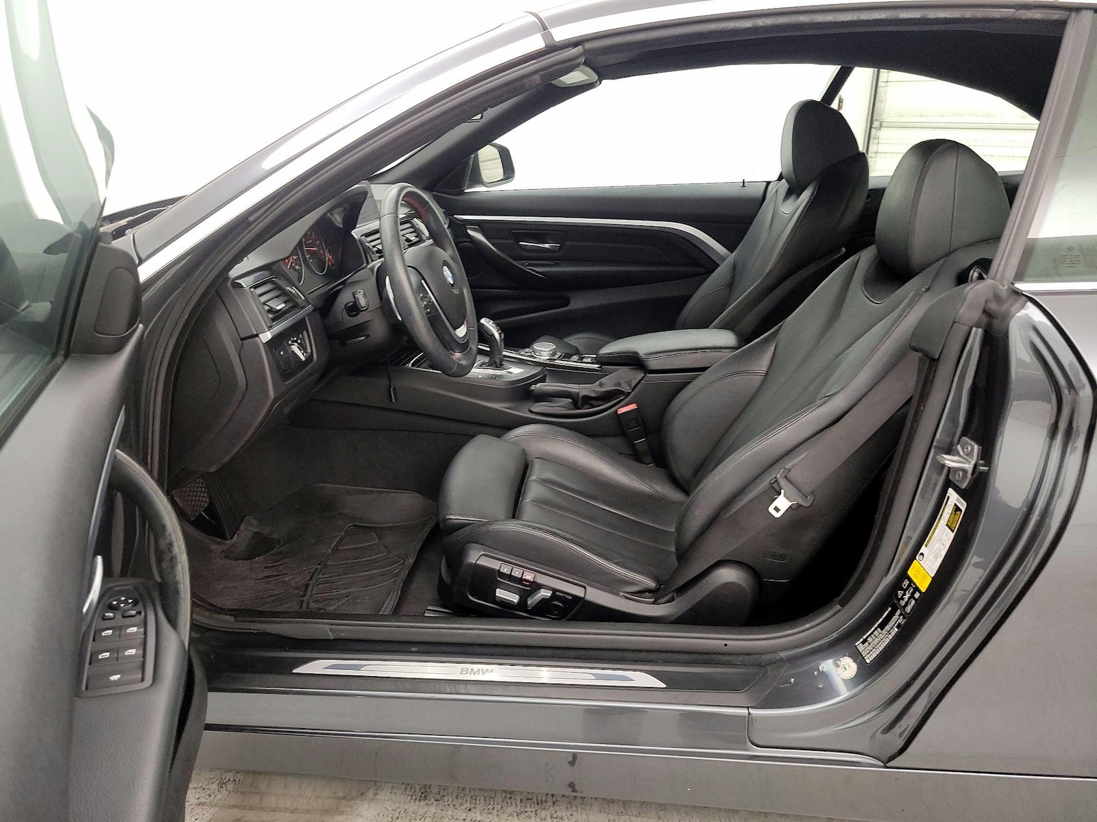 Power Seat(s) & Leather Seats