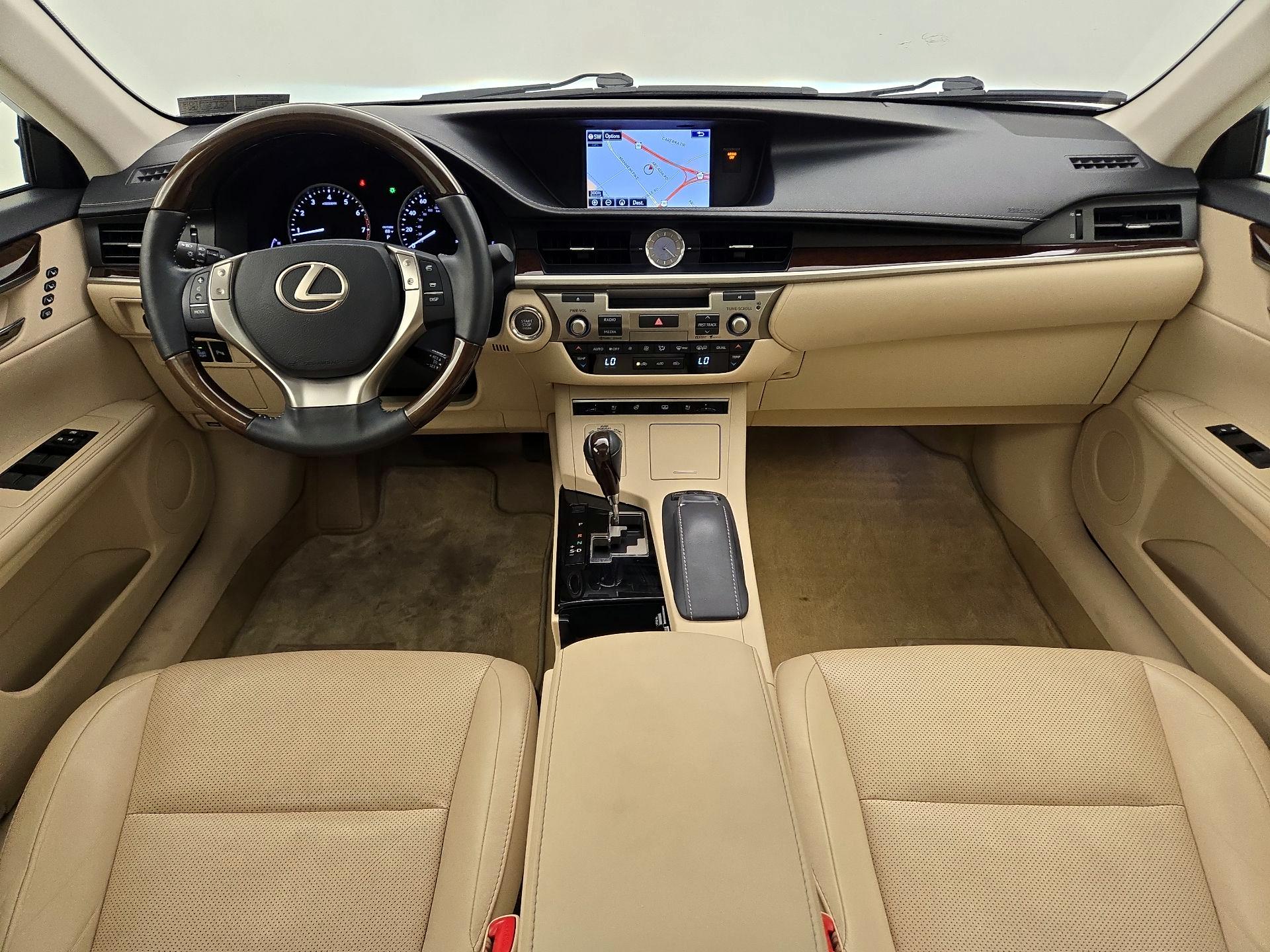 Thumbnail: 2015 Lexus ES - 9