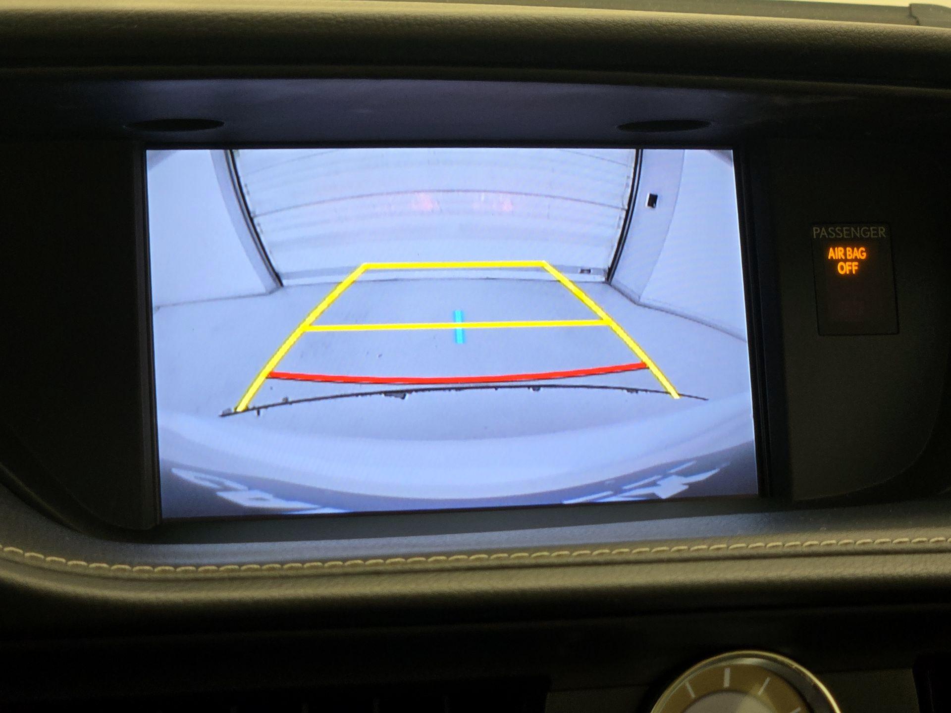 Thumbnail: 2015 Lexus ES - 15