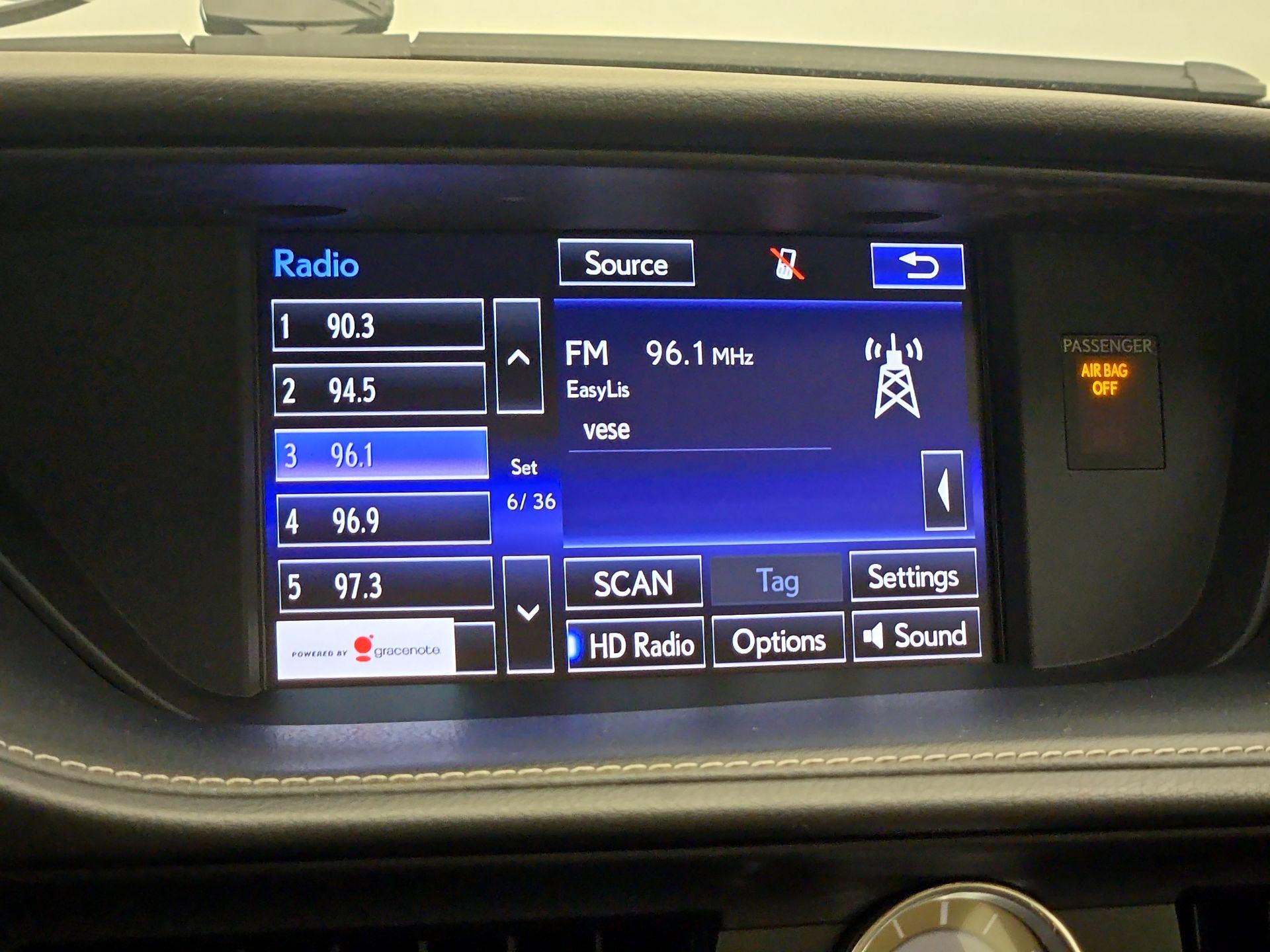 Thumbnail: 2015 Lexus ES - 16