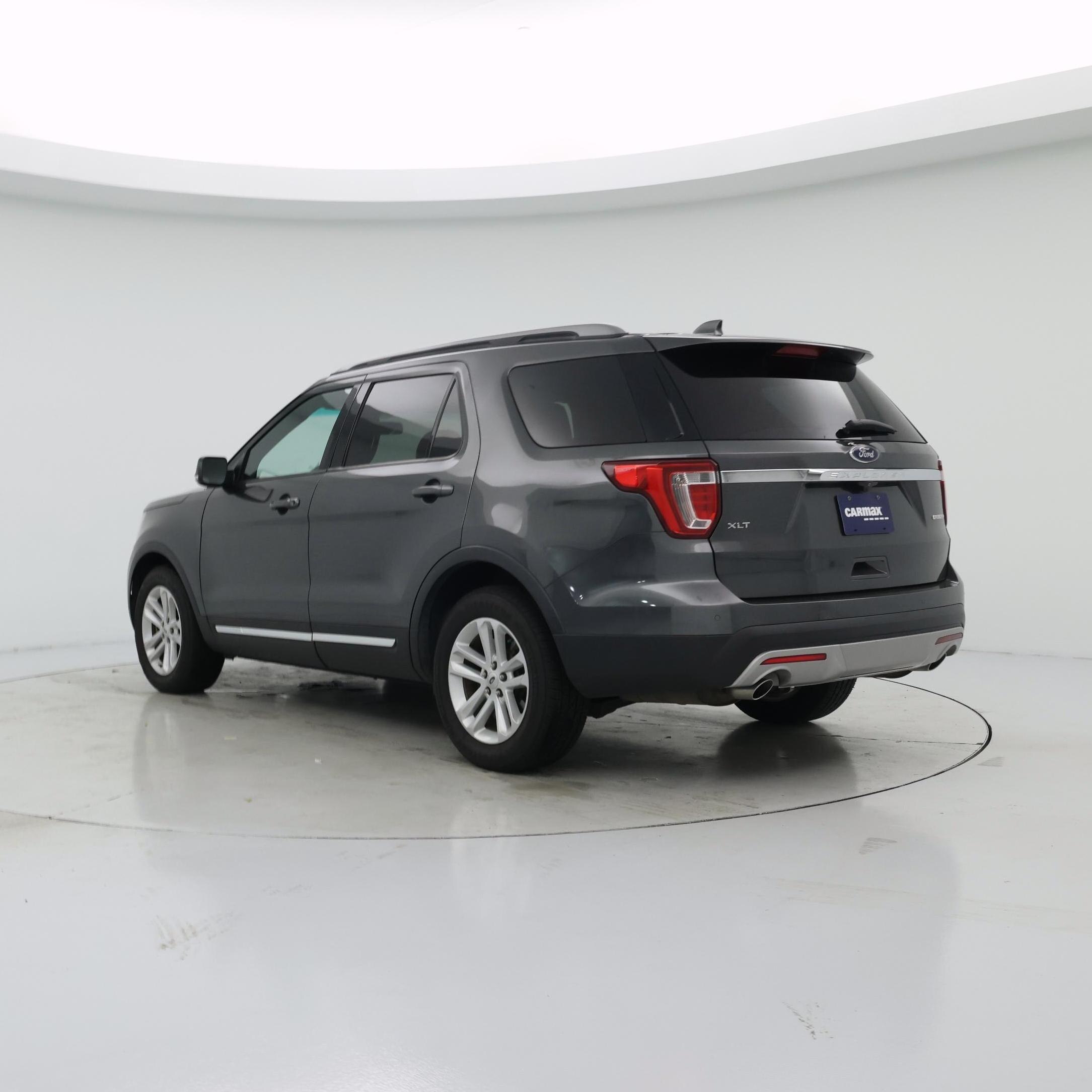 Thumbnail: 2016 Ford Explorer - 2