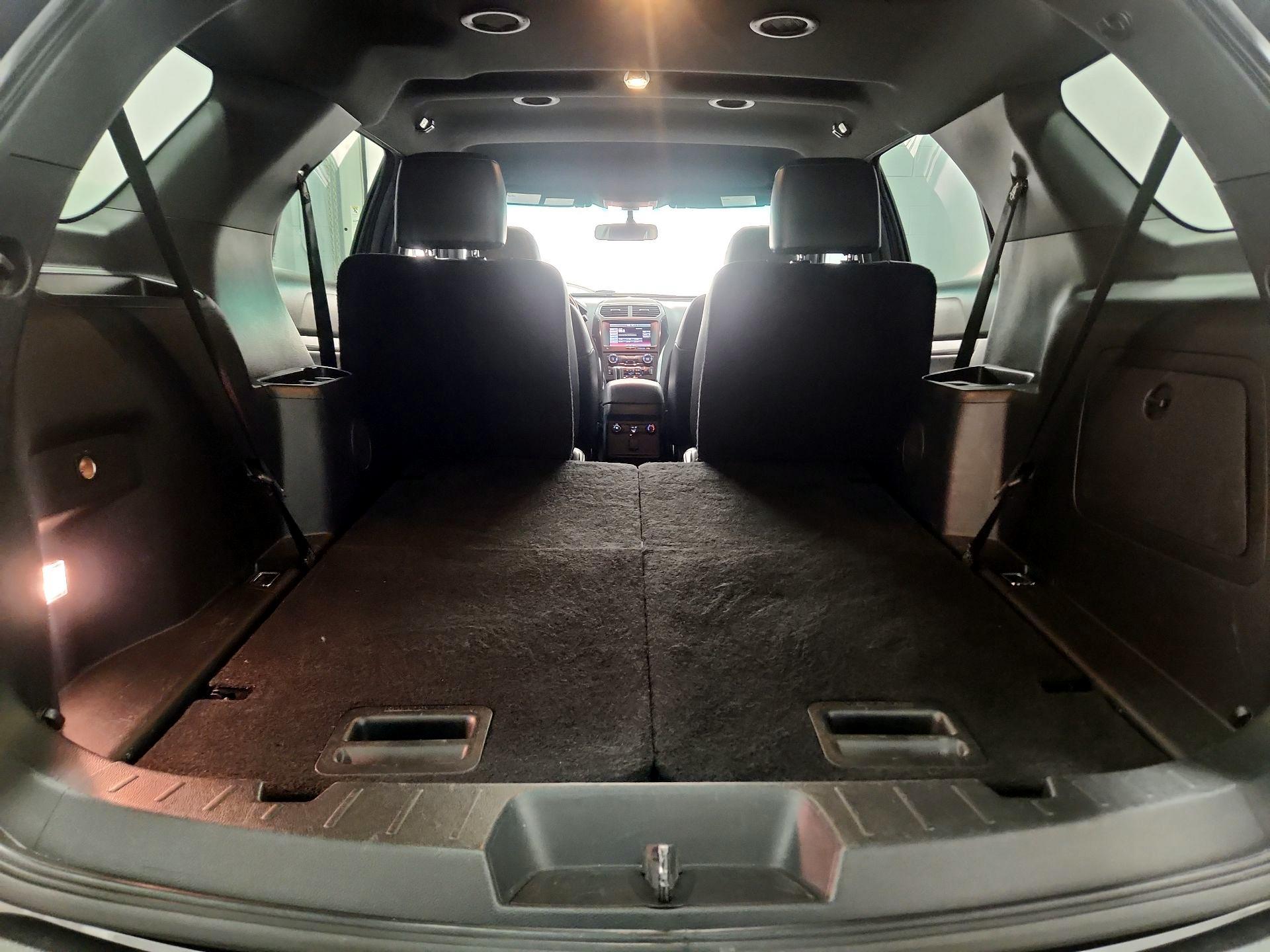 Thumbnail: 2016 Ford Explorer - 19
