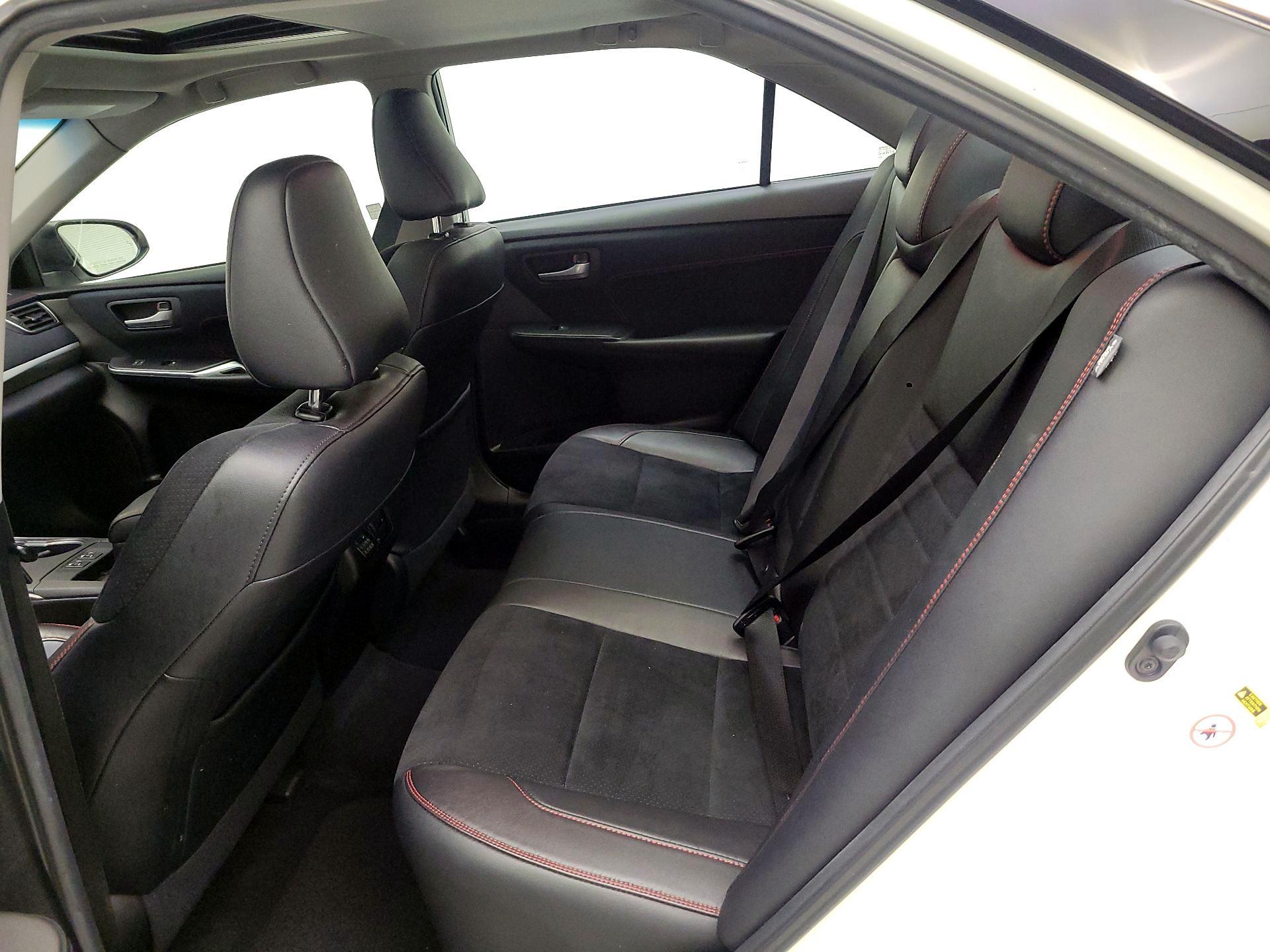 Thumbnail: 2015 Toyota Camry - 20