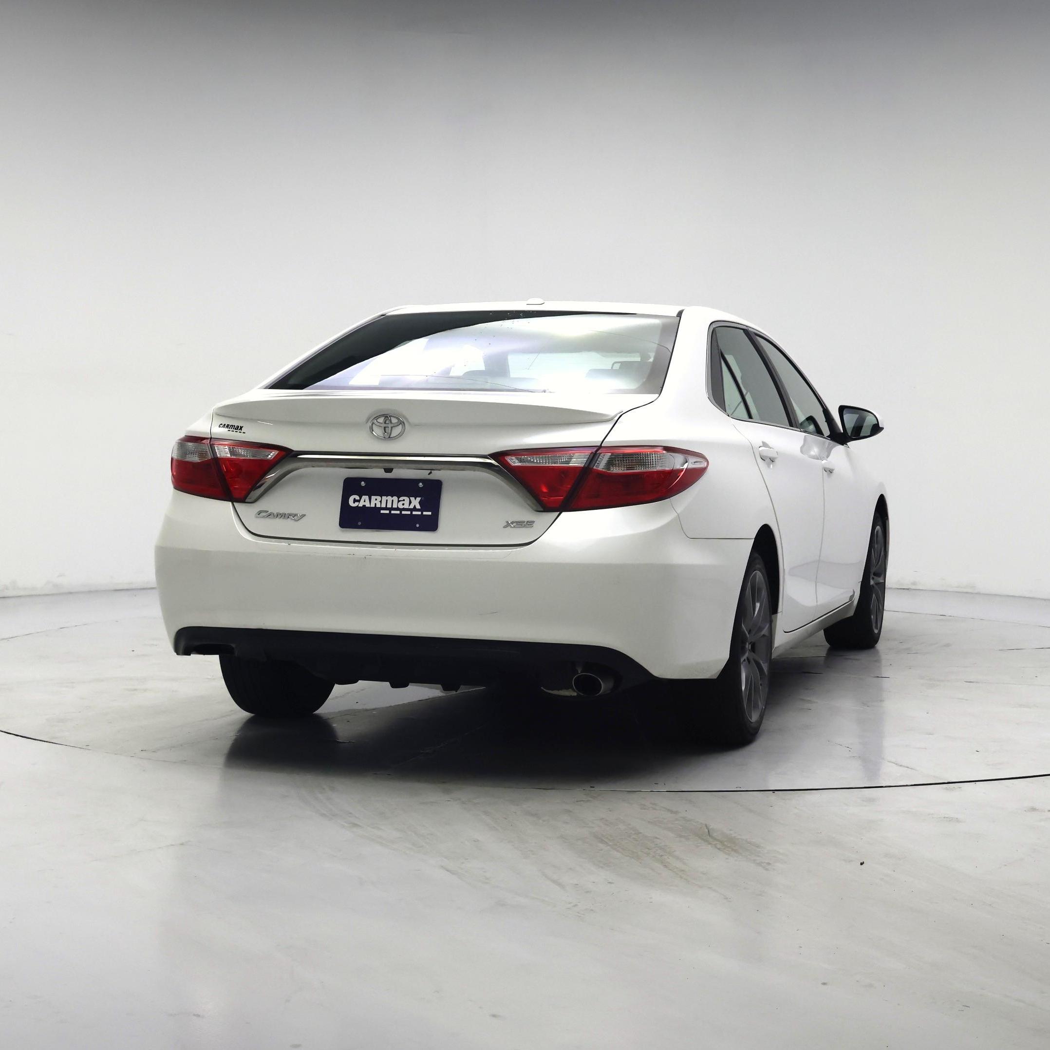 Thumbnail: 2015 Toyota Camry - 8