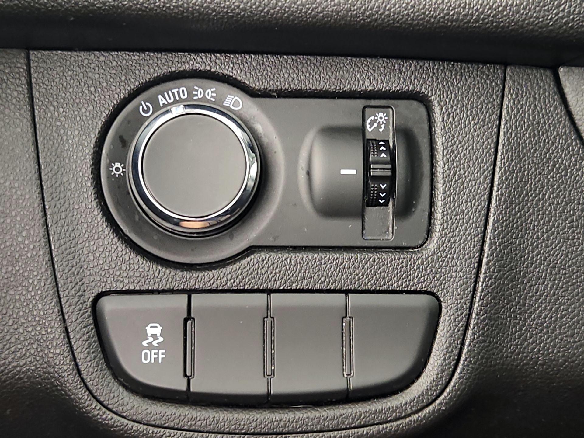 Thumbnail: 2016 Chevrolet Spark - 13