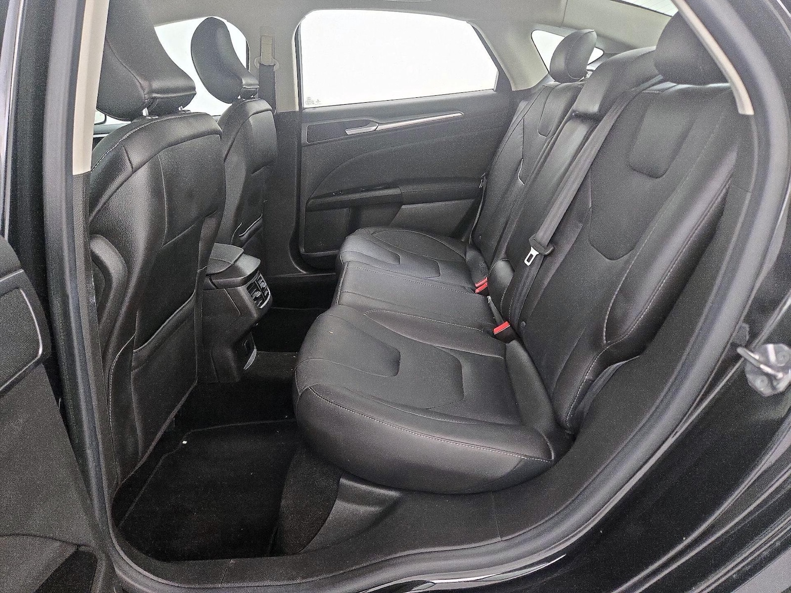 2015 Ford Fusion Titanium - Photo 20
