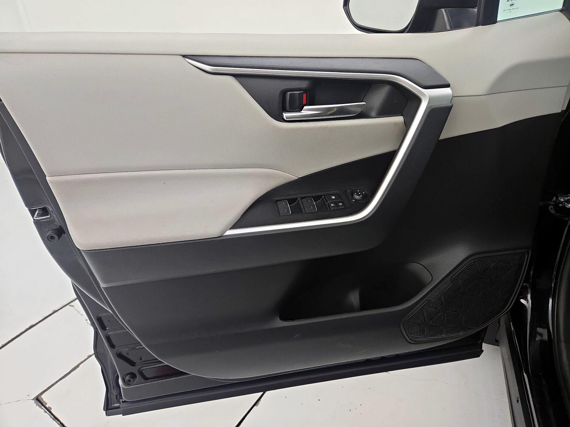 Thumbnail: 2024 Toyota RAV4 - 12