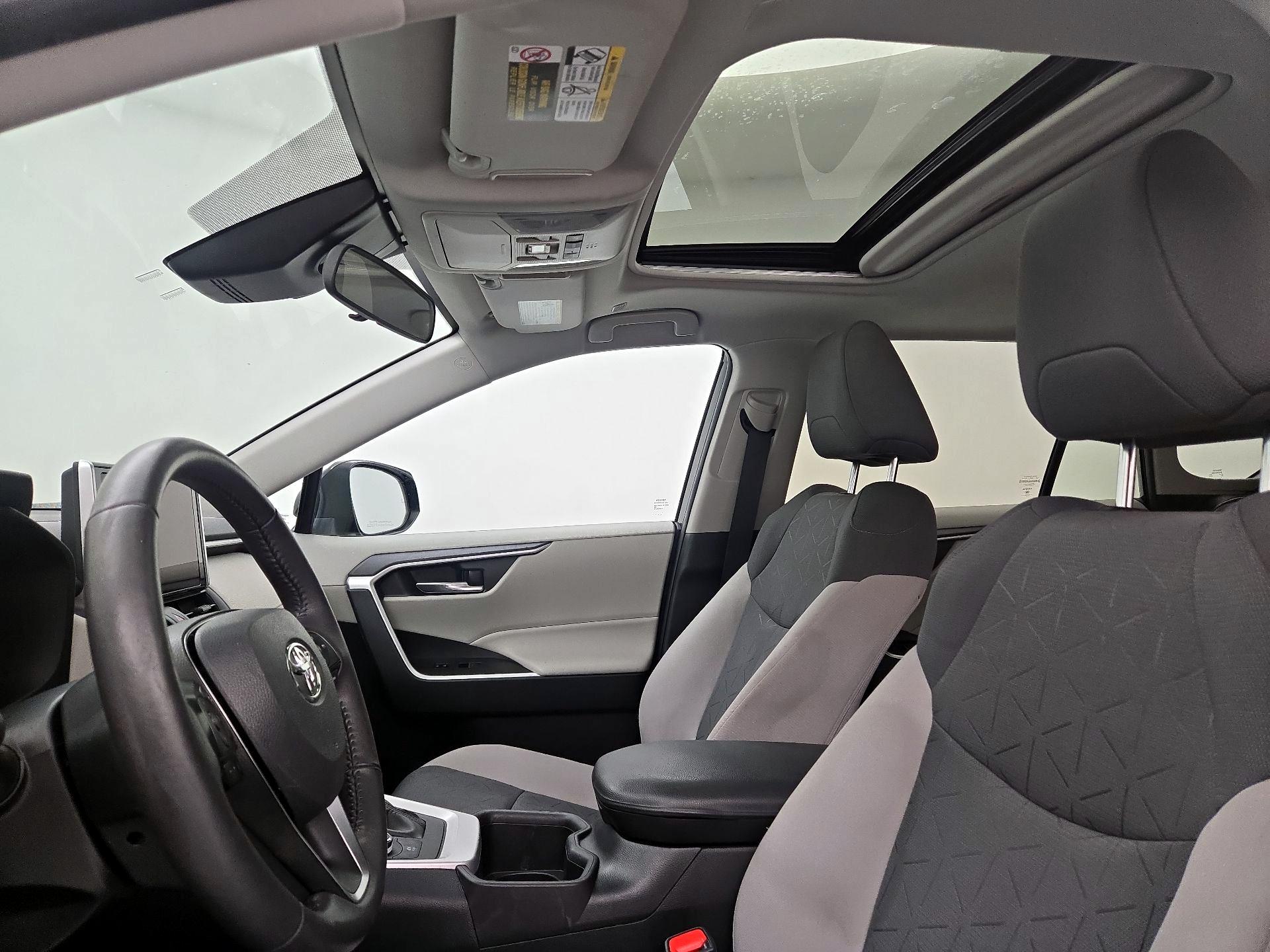 Thumbnail: 2024 Toyota RAV4 - 18