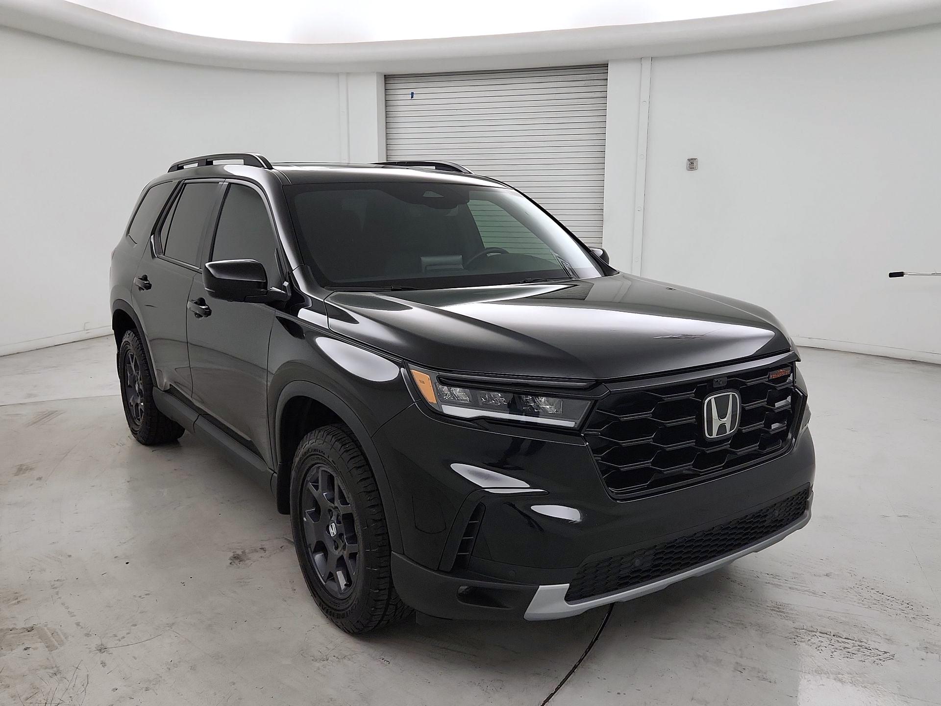 Thumbnail: 2025 Honda Pilot - 1