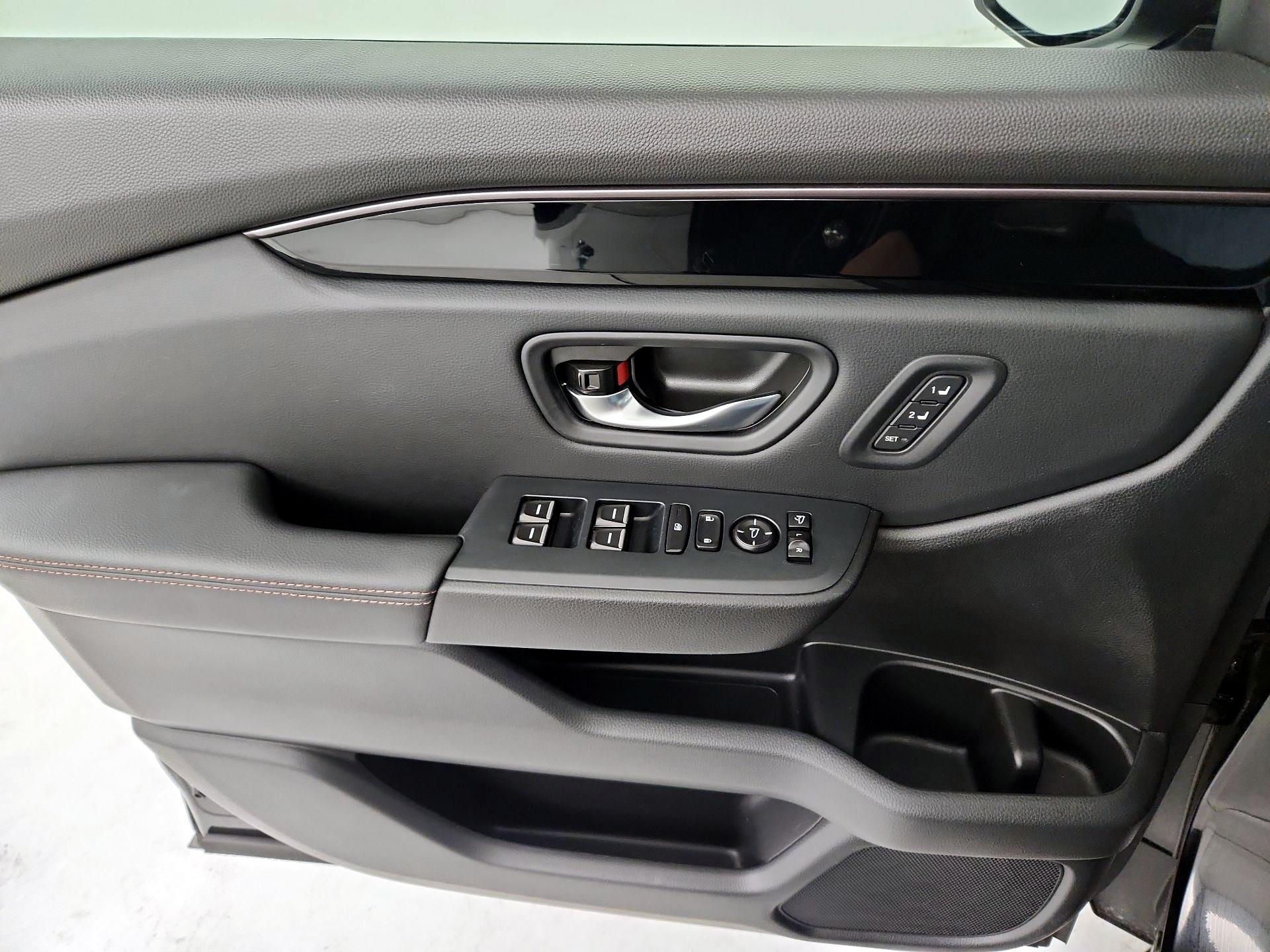 Thumbnail: 2025 Honda Pilot - 10