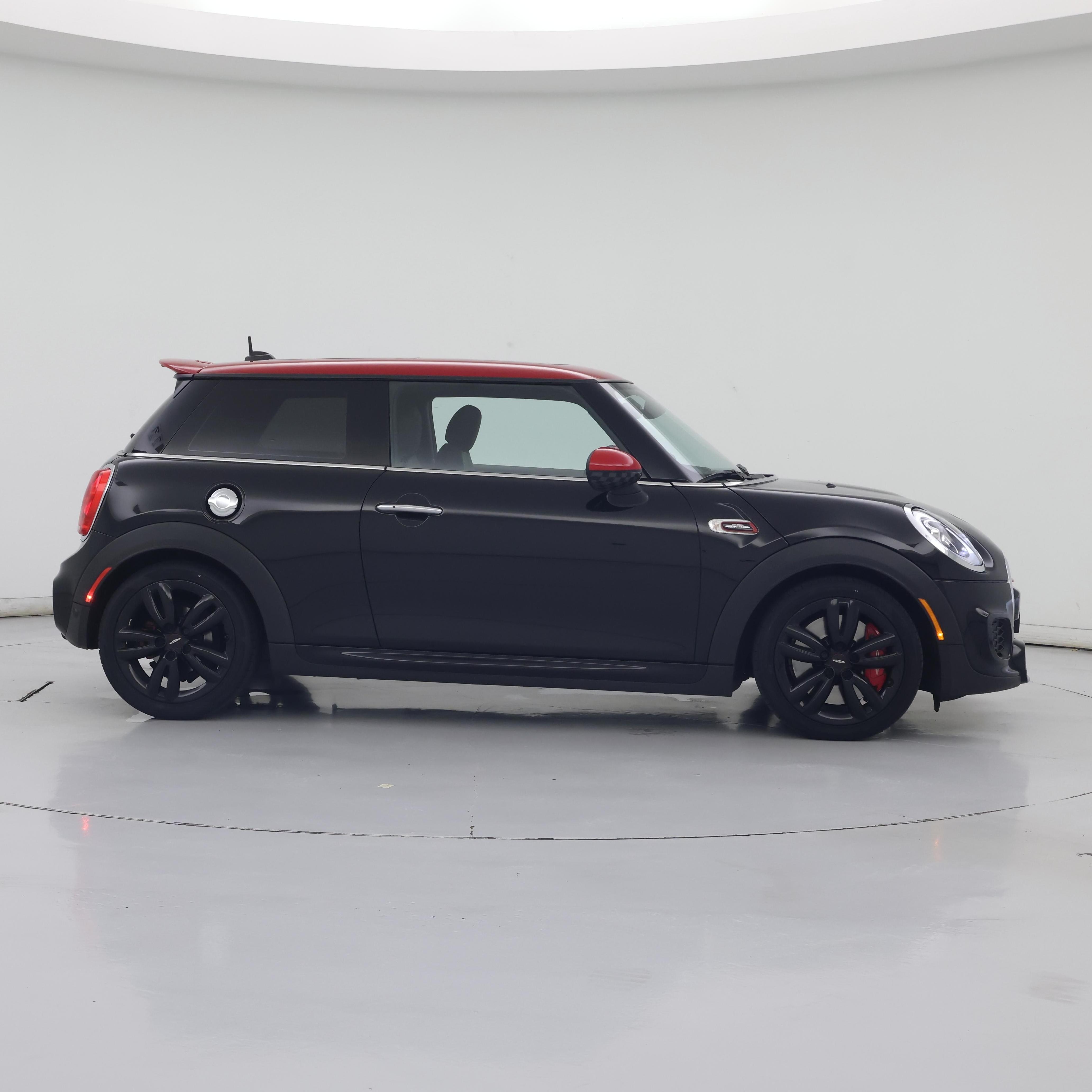 Thumbnail: 2017 MINI Cooper Hardtop - 7