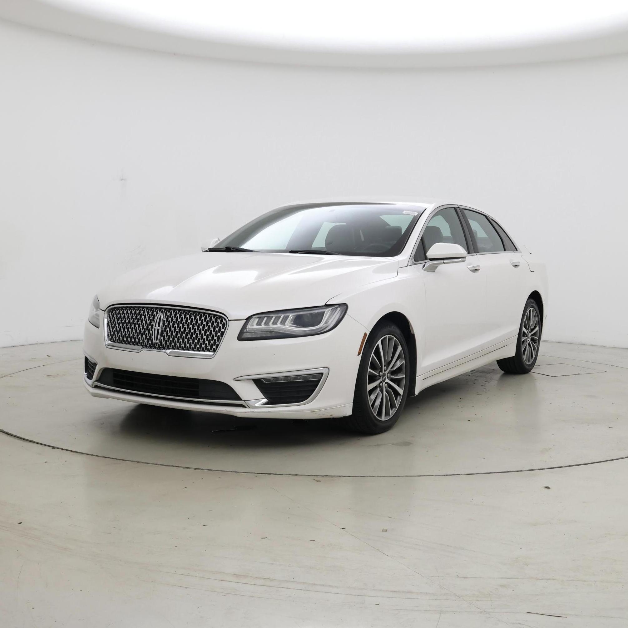 Thumbnail: 2018 Lincoln MKZ - 4