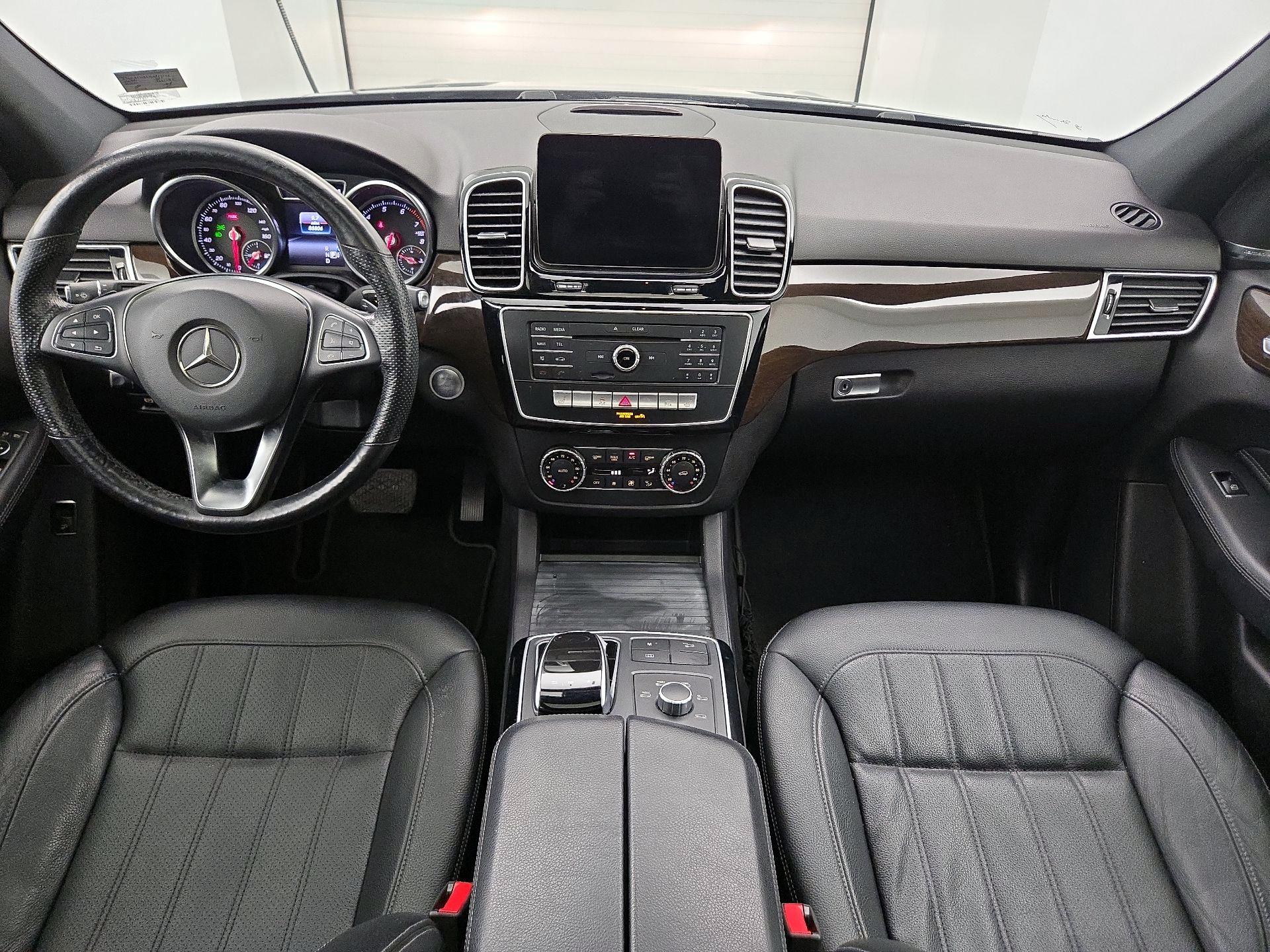 Thumbnail: 2017 Mercedes-Benz GLE - 9