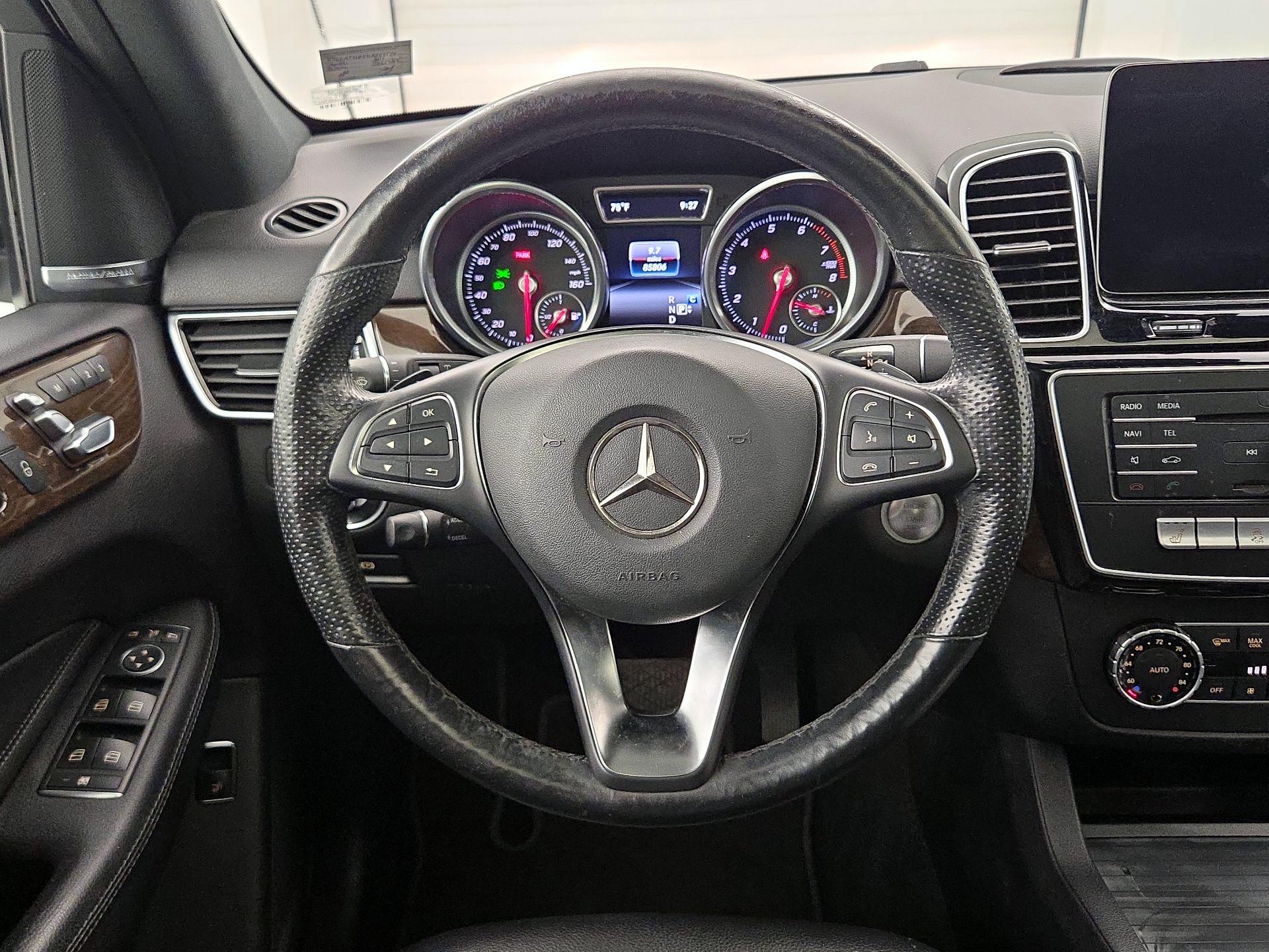 Thumbnail: 2017 Mercedes-Benz GLE - 10
