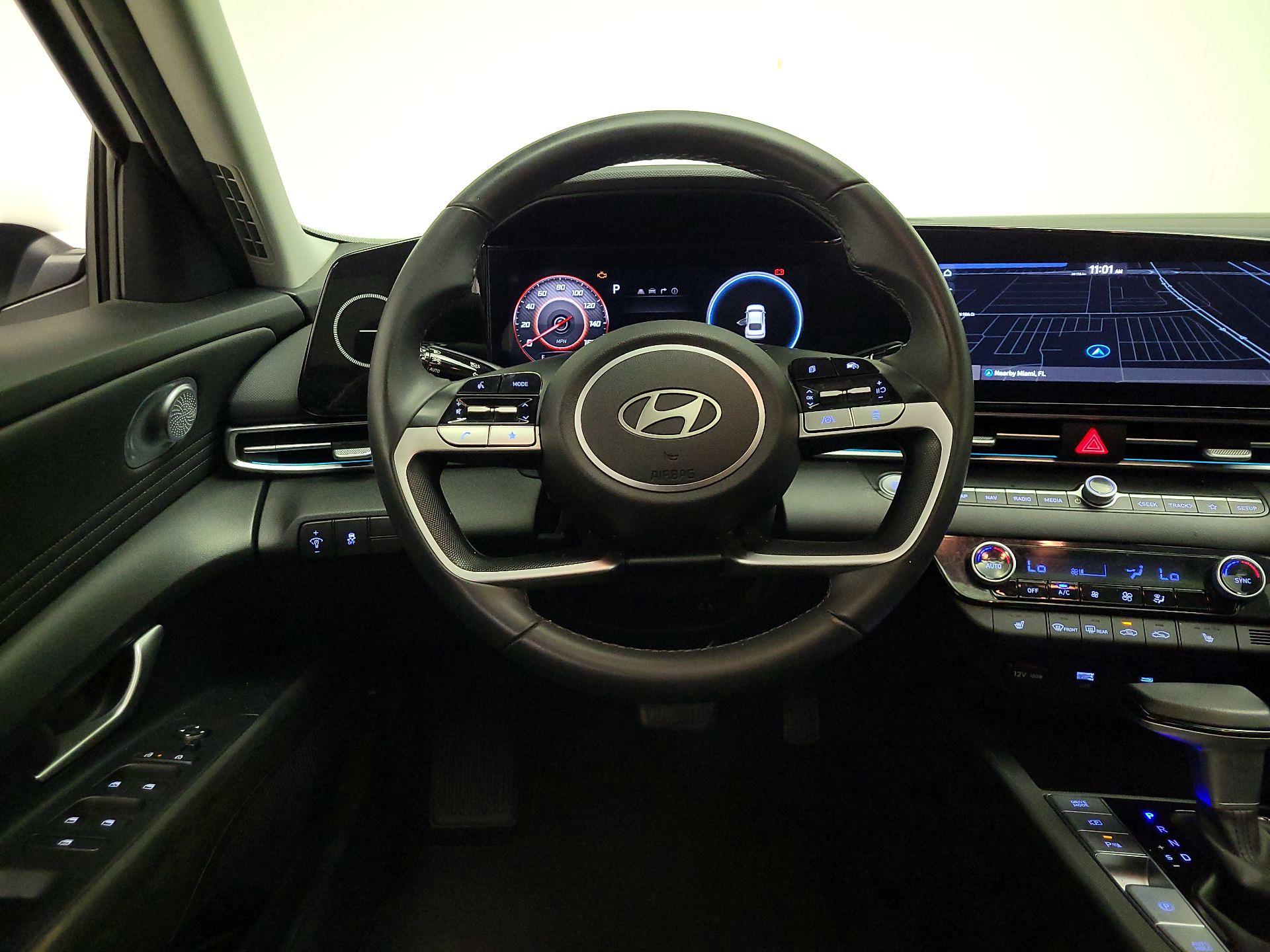 Thumbnail: 2024 Hyundai Elantra - 10